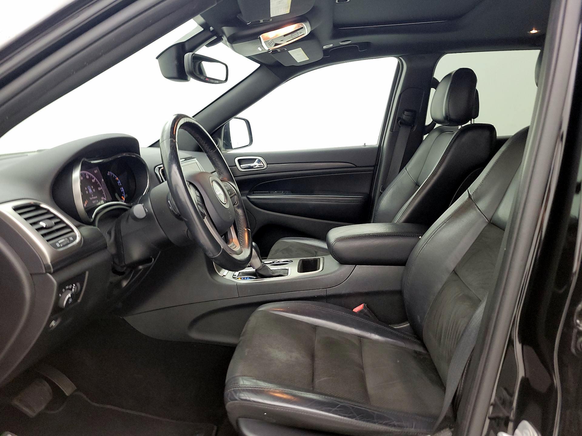 Thumbnail: 2019 Jeep Grand Cherokee - 11