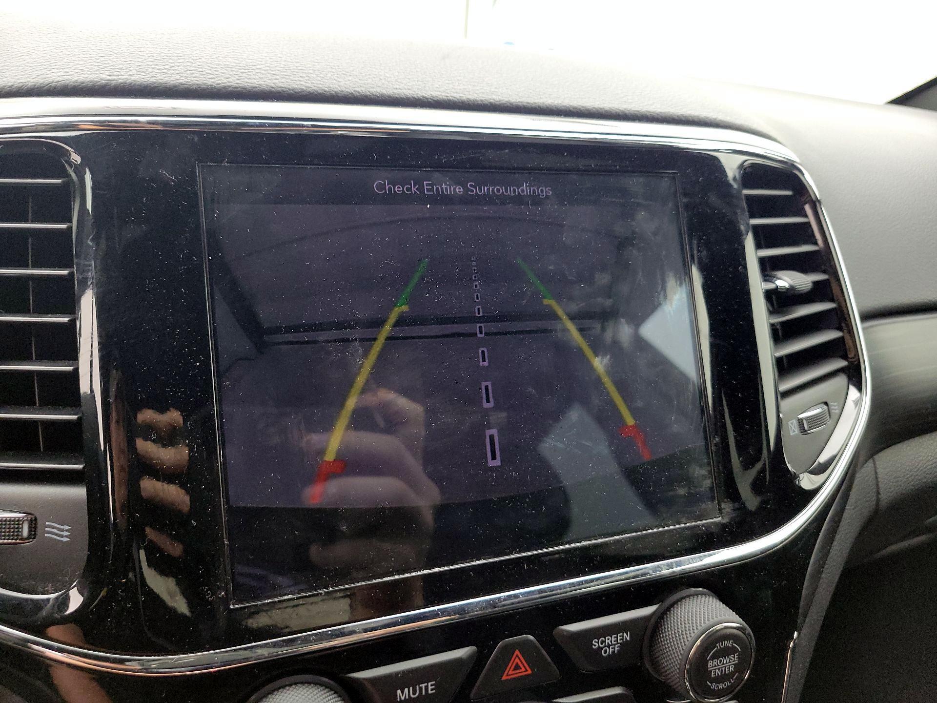 Thumbnail: 2019 Jeep Grand Cherokee - 14