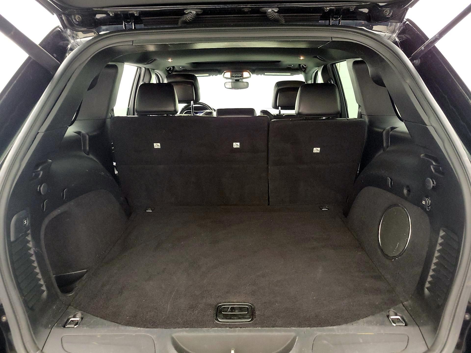 Thumbnail: 2019 Jeep Grand Cherokee - 20