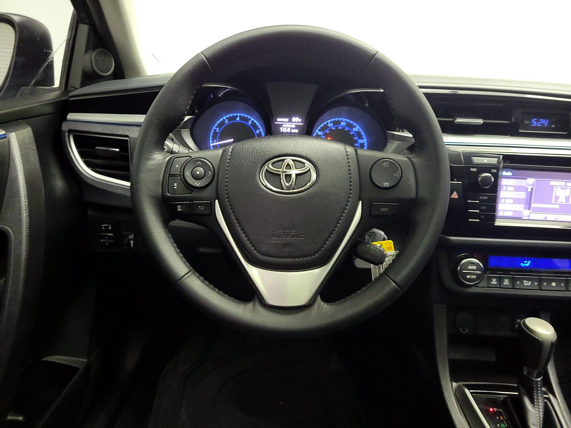 Thumbnail: 2015 Toyota Corolla - 10