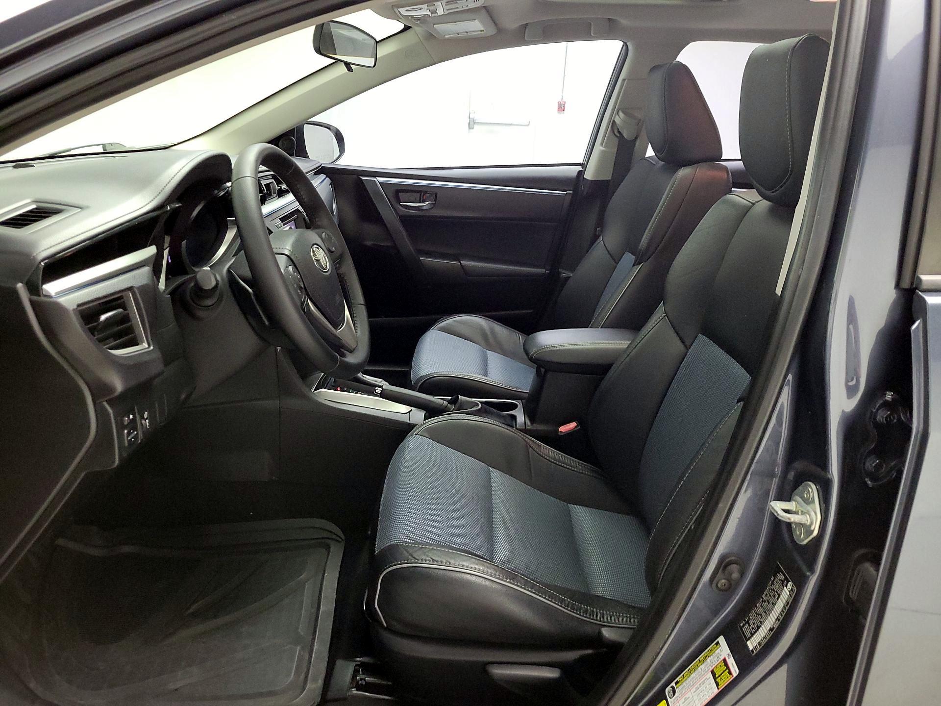 Thumbnail: 2015 Toyota Corolla - 11