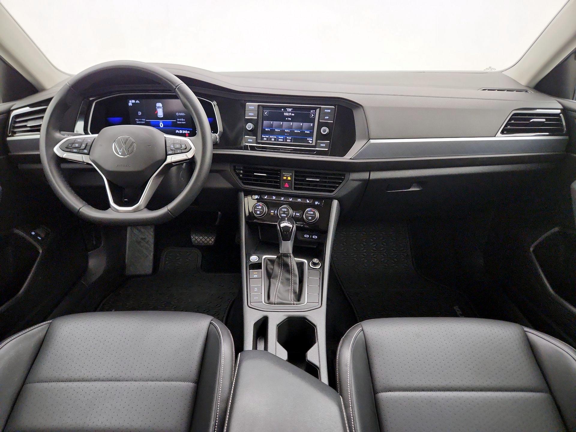 Thumbnail: 2022 Volkswagen Jetta - 9