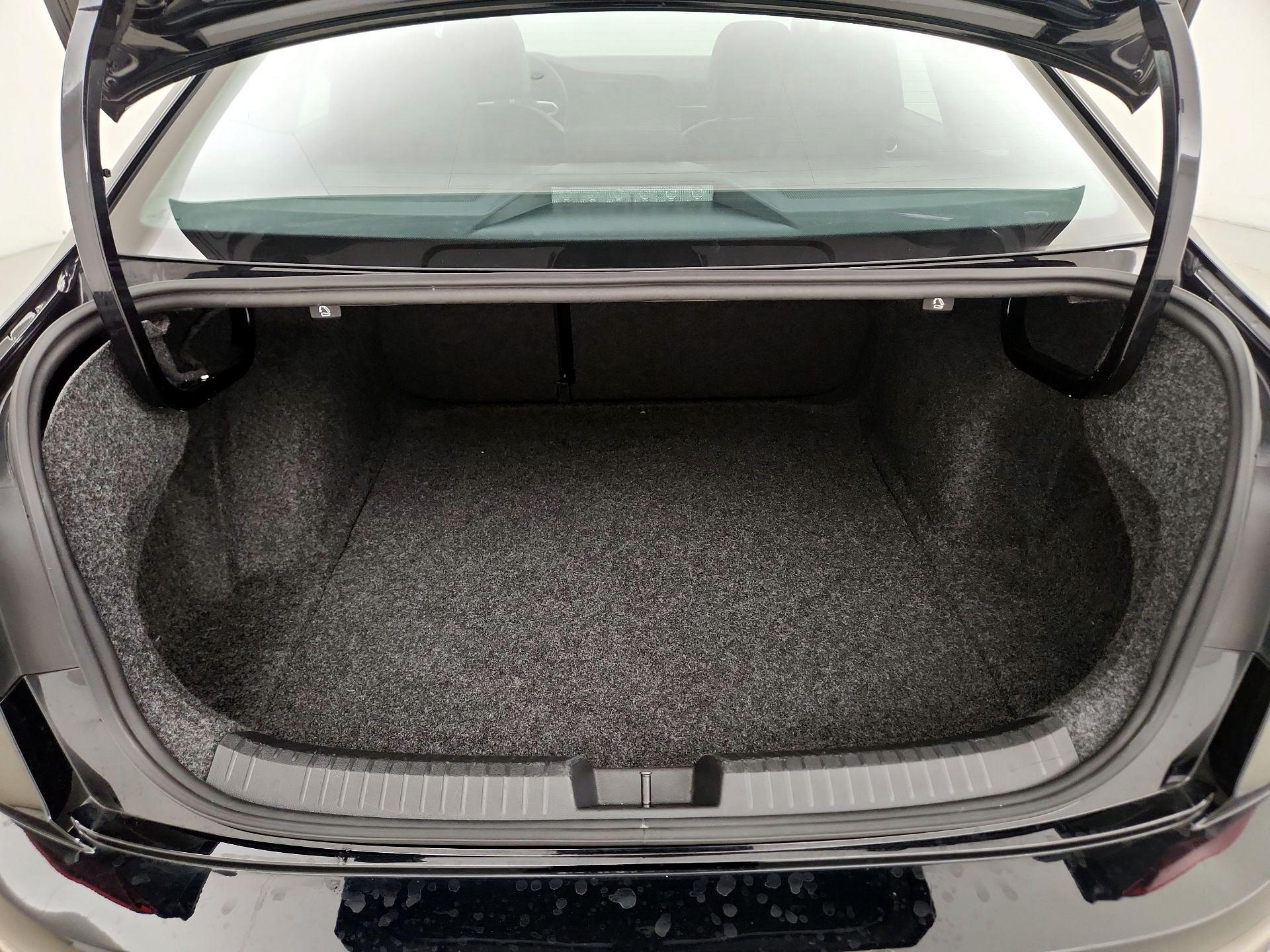 Thumbnail: 2022 Volkswagen Jetta - 20