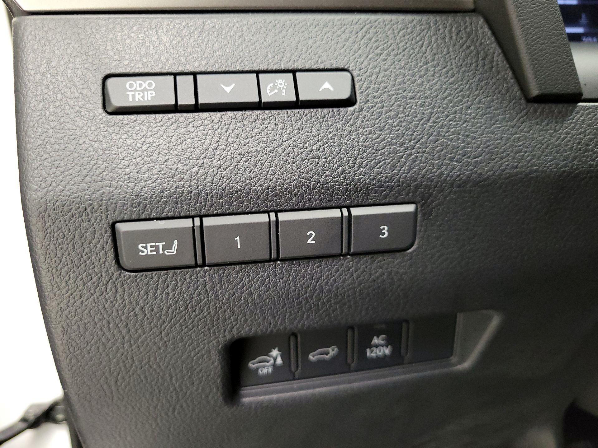 Thumbnail: 2025 Lexus GX - 13