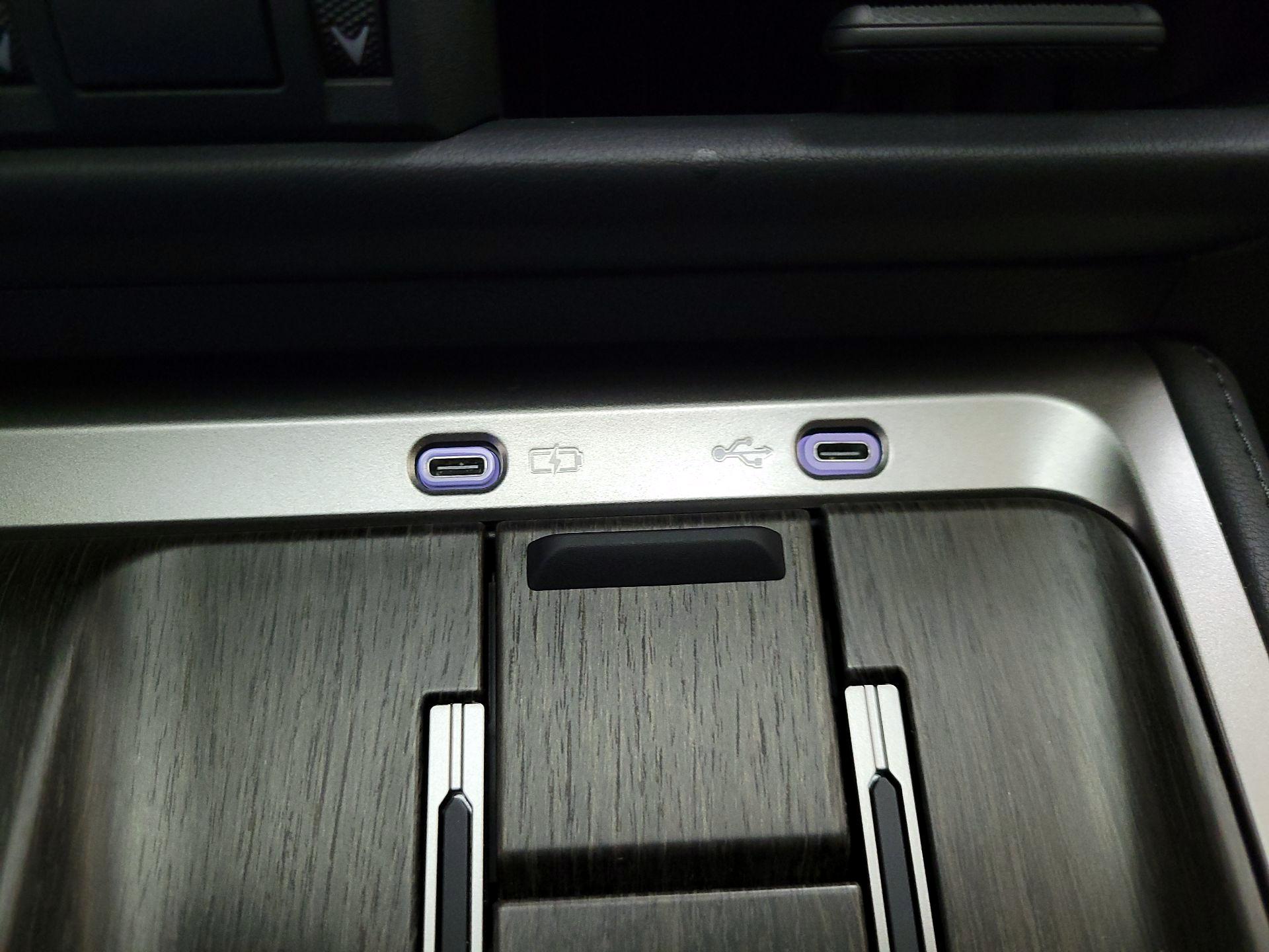 Thumbnail: 2025 Lexus GX - 19