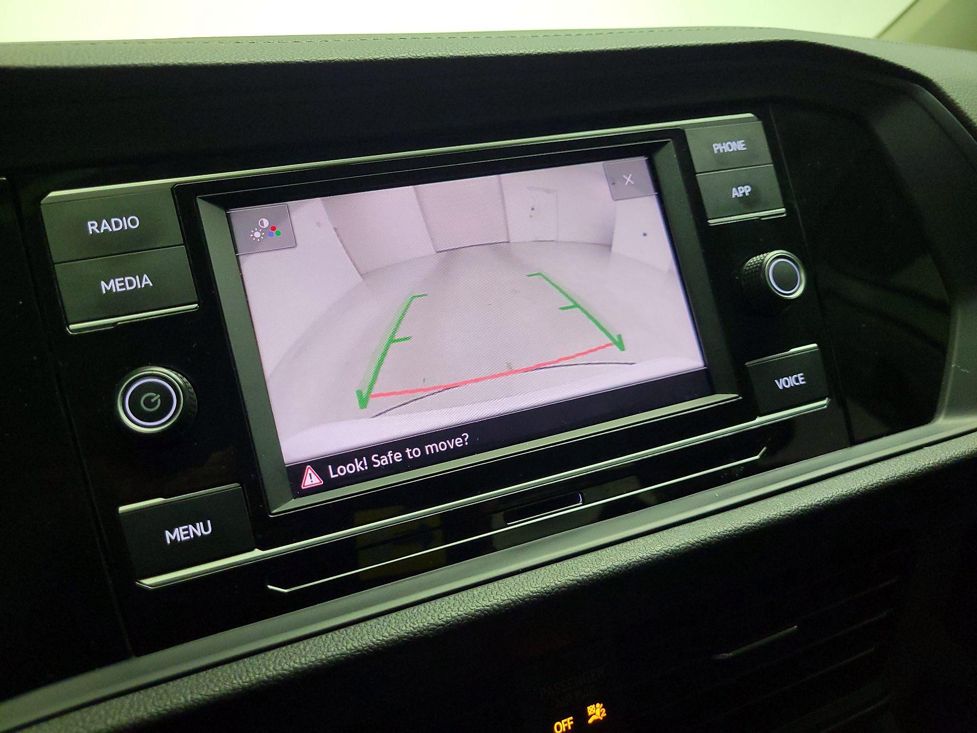 Thumbnail: 2021 Volkswagen Jetta - 14