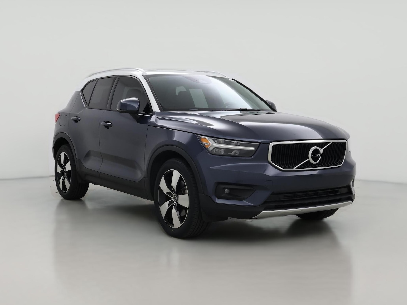 2021 Volvo XC40 Momentum