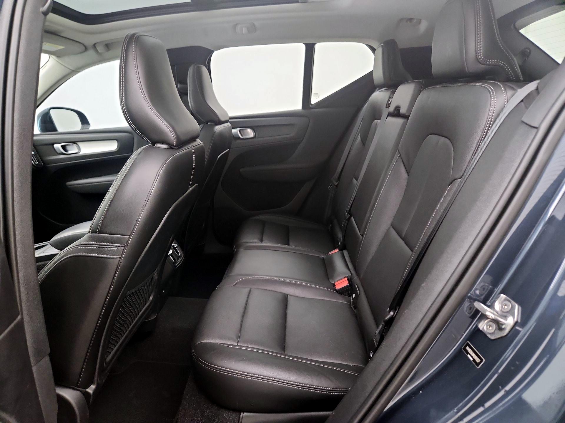 Thumbnail: 2021 Volvo XC40 - 20