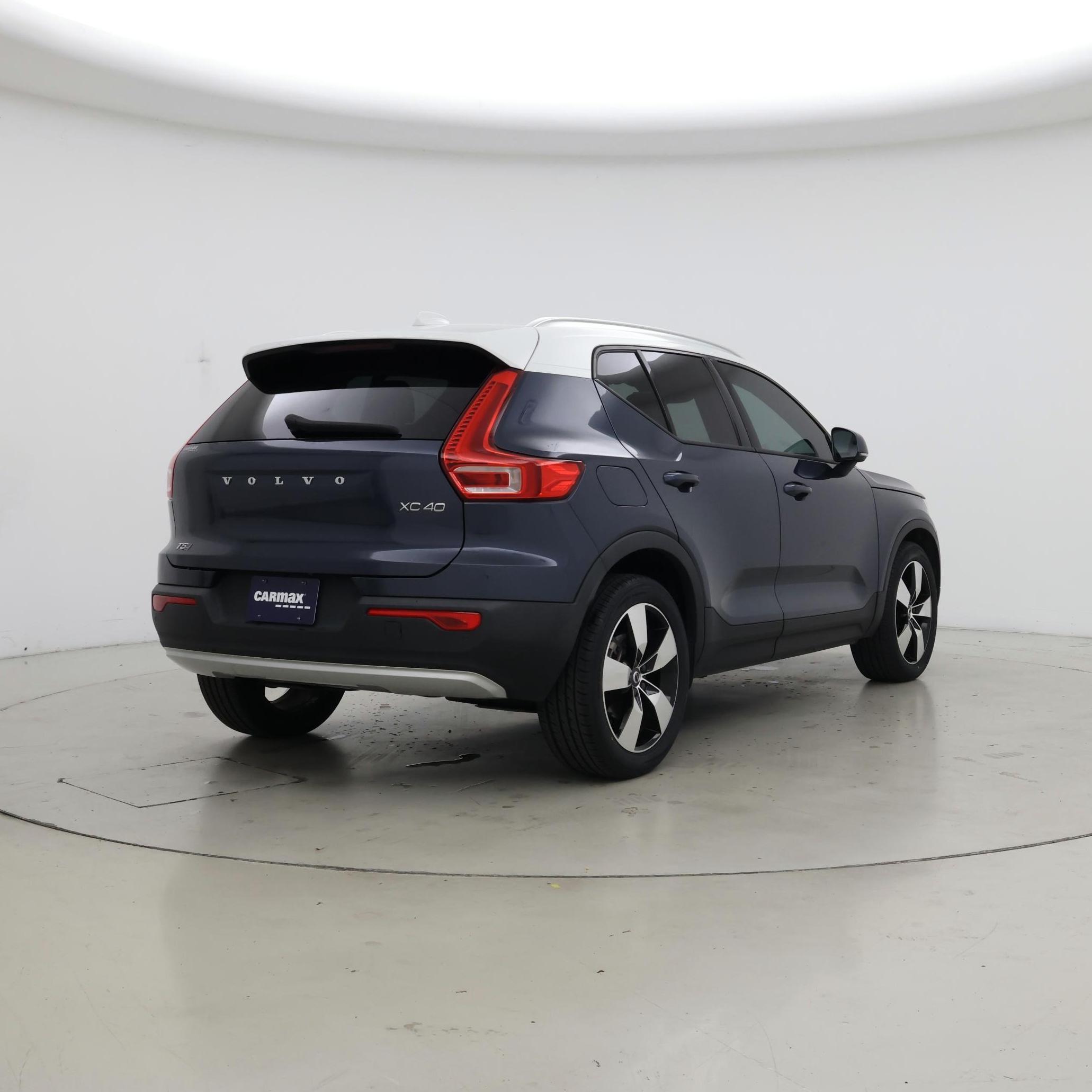 Thumbnail: 2021 Volvo XC40 - 8