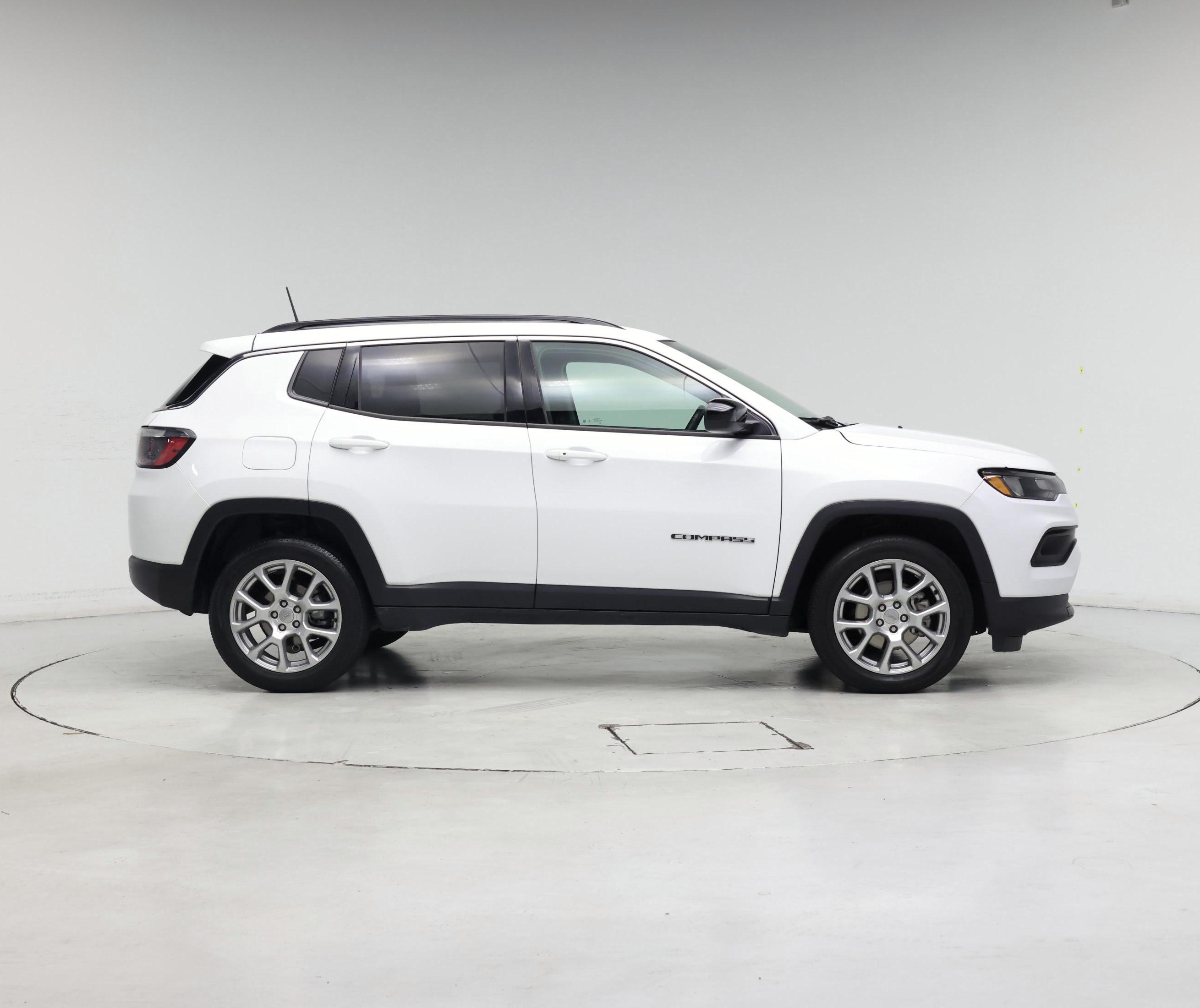 Thumbnail: 2022 Jeep Compass - 7