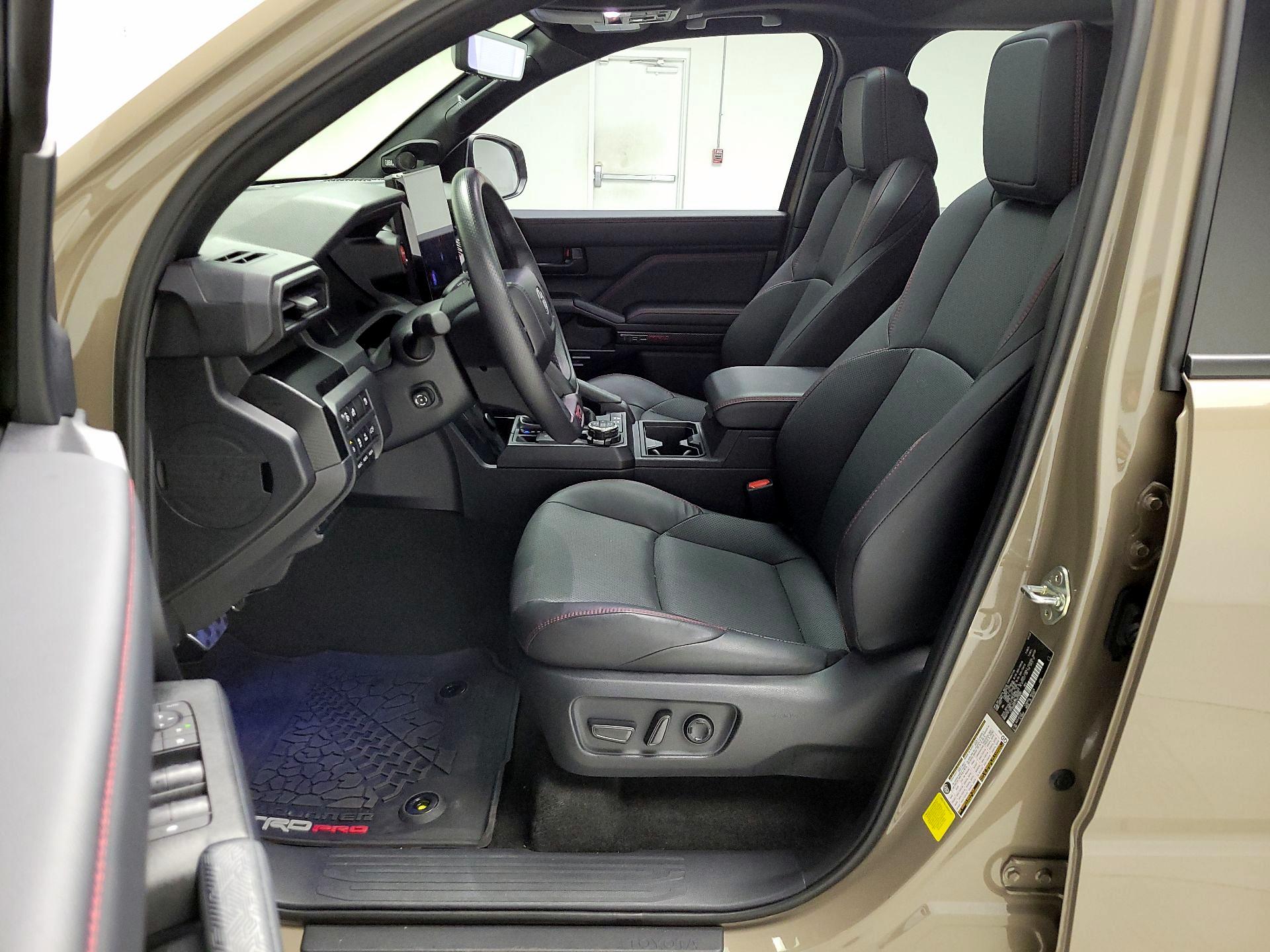 Thumbnail: 2025 Toyota 4Runner - 11