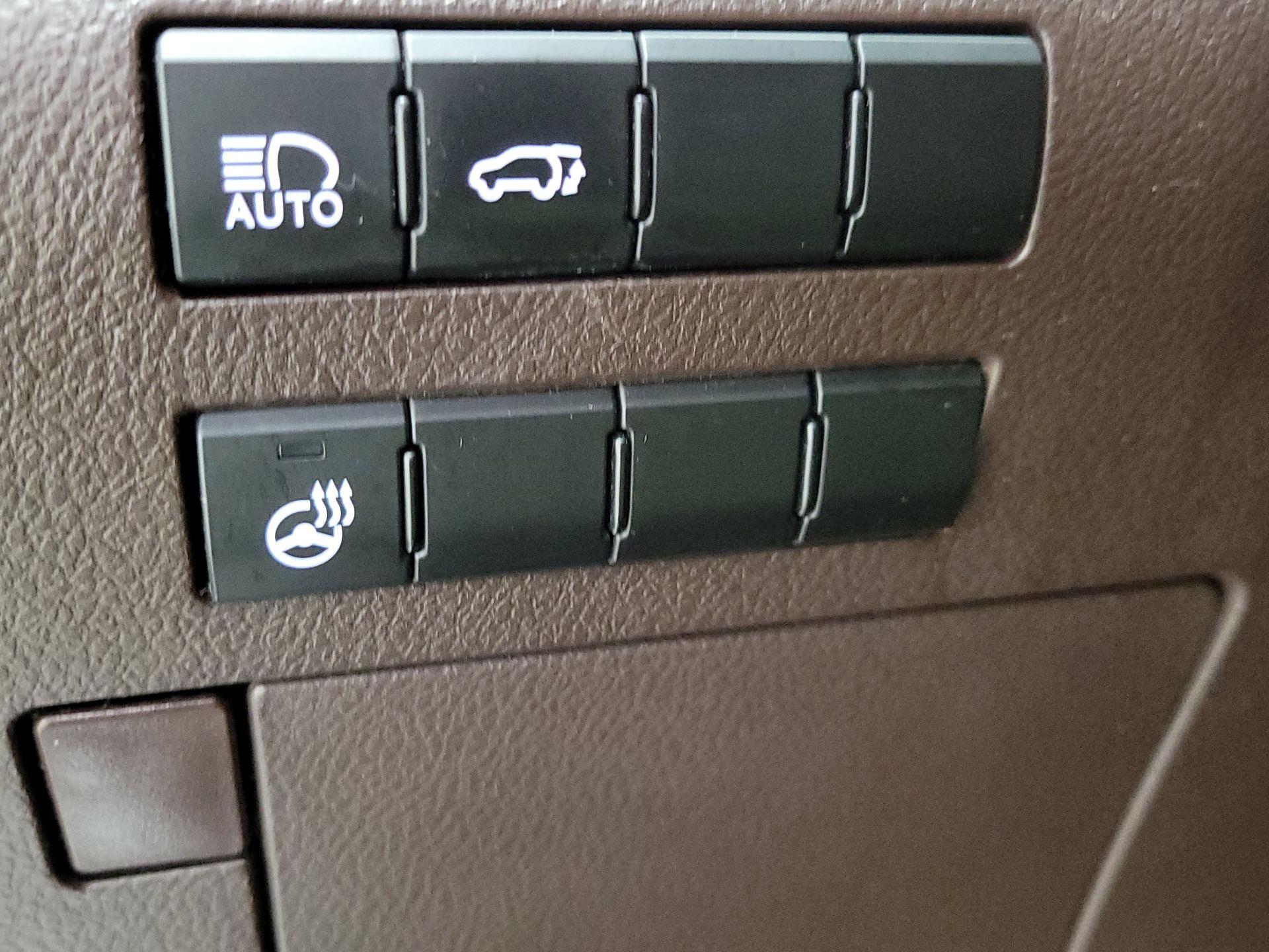 Thumbnail: 2018 Lexus RX - 13