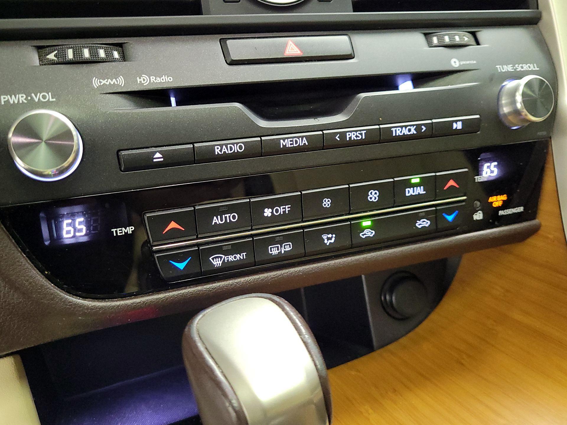 Thumbnail: 2018 Lexus RX - 16