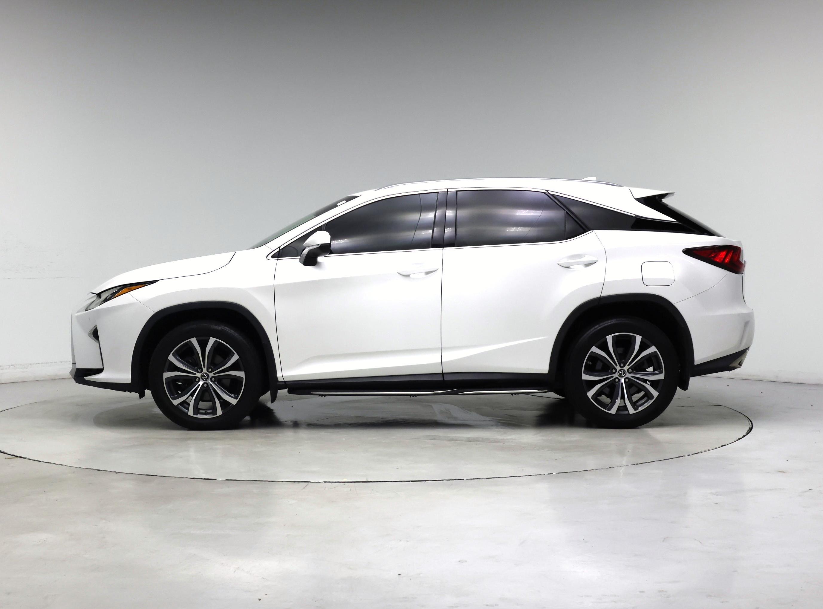 Thumbnail: 2018 Lexus RX - 3