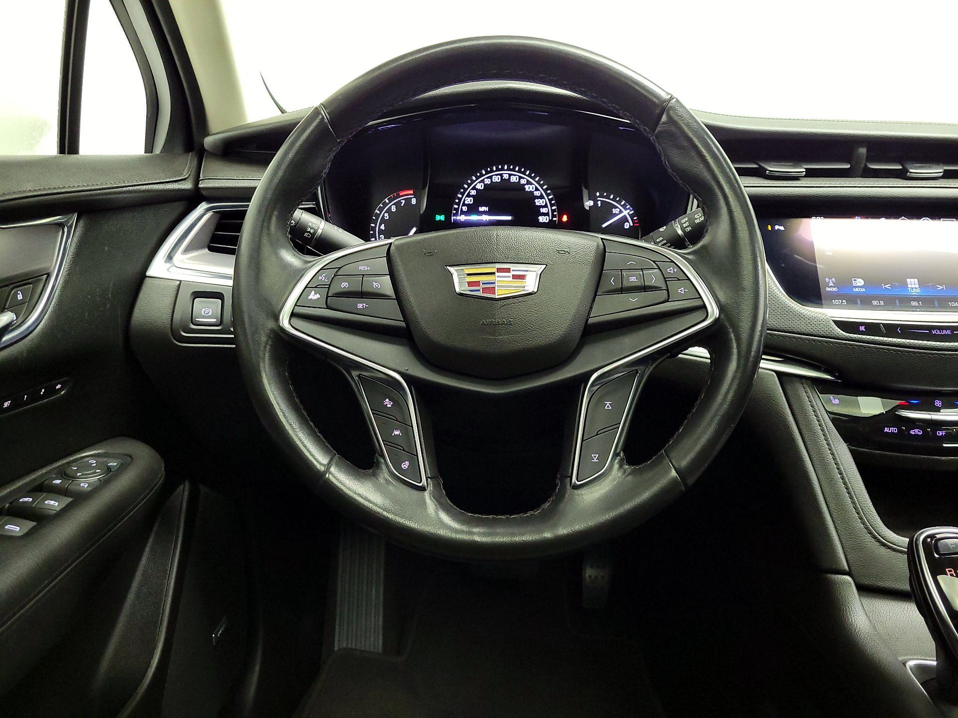Thumbnail: 2018 Cadillac XT5 - 10