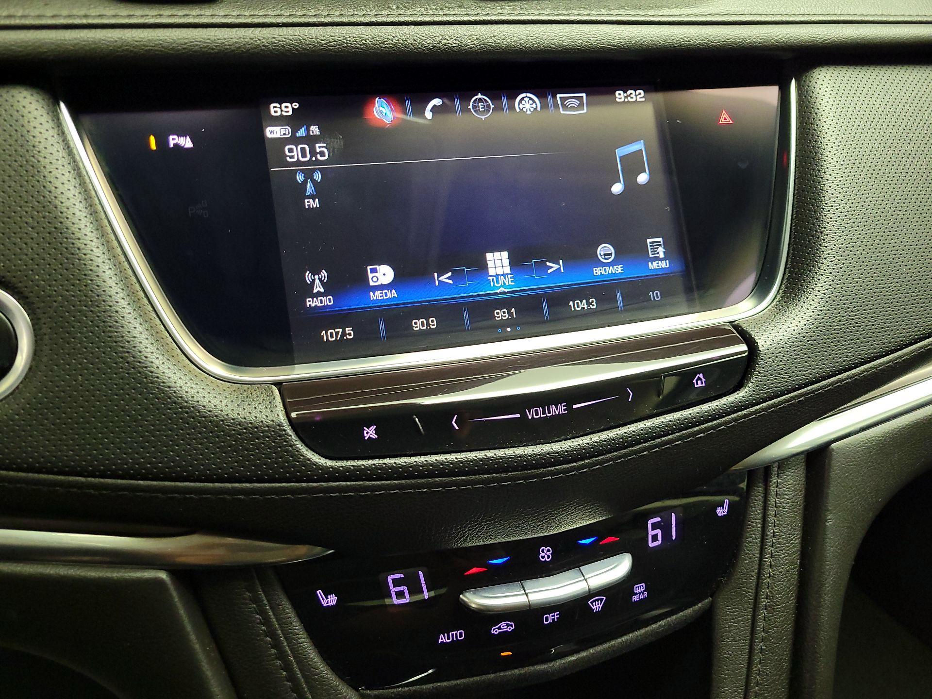 Thumbnail: 2018 Cadillac XT5 - 15