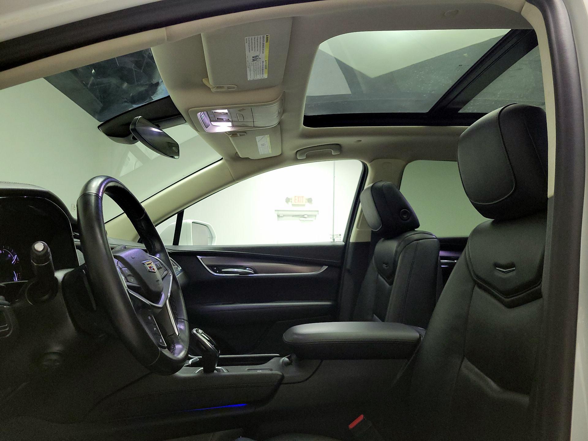 Thumbnail: 2018 Cadillac XT5 - 19