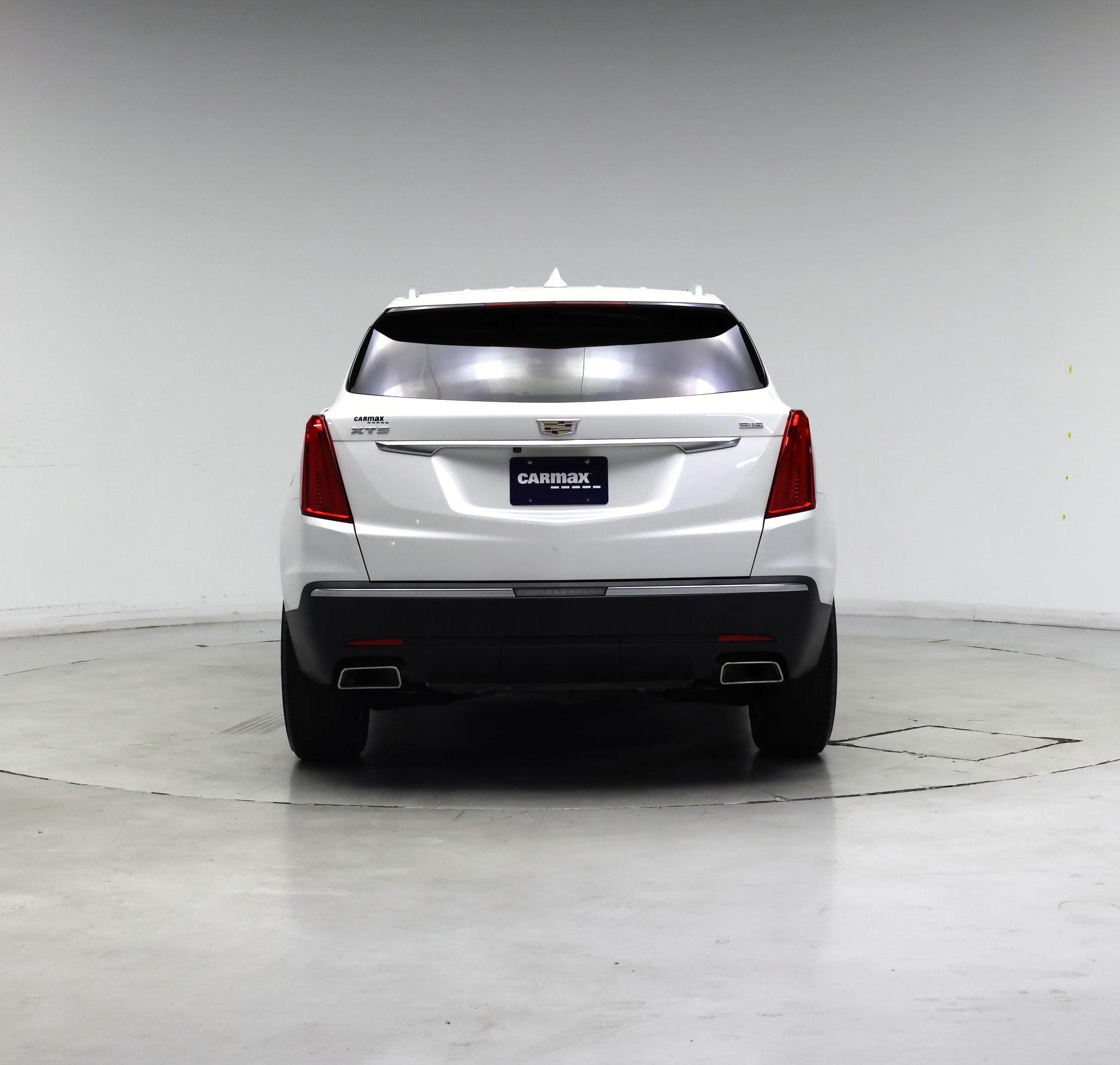 Thumbnail: 2018 Cadillac XT5 - 6