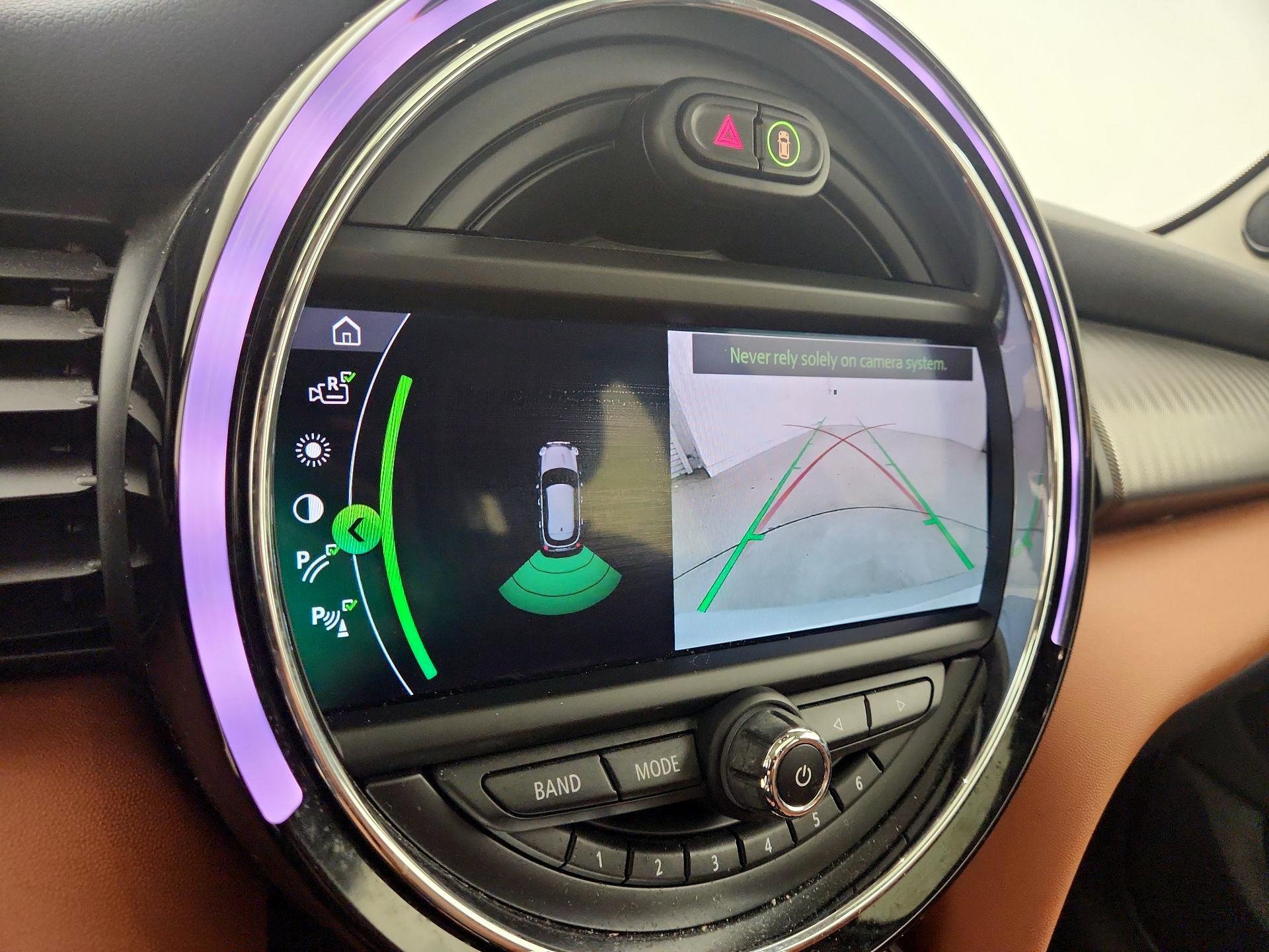 Thumbnail: 2021 MINI Cooper Hardtop - 15