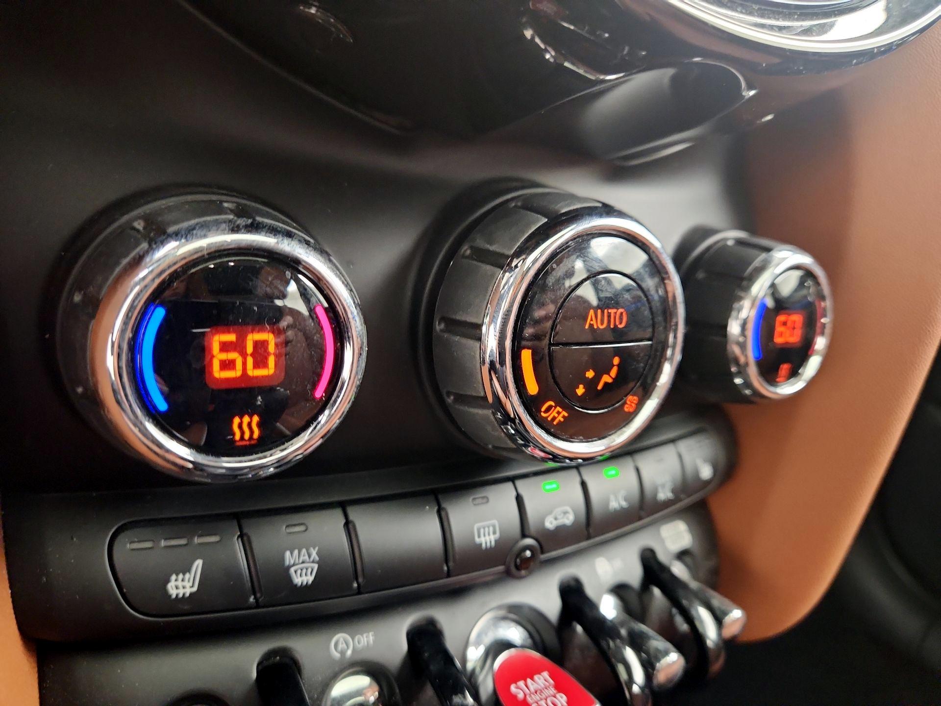 Thumbnail: 2021 MINI Cooper Hardtop - 17