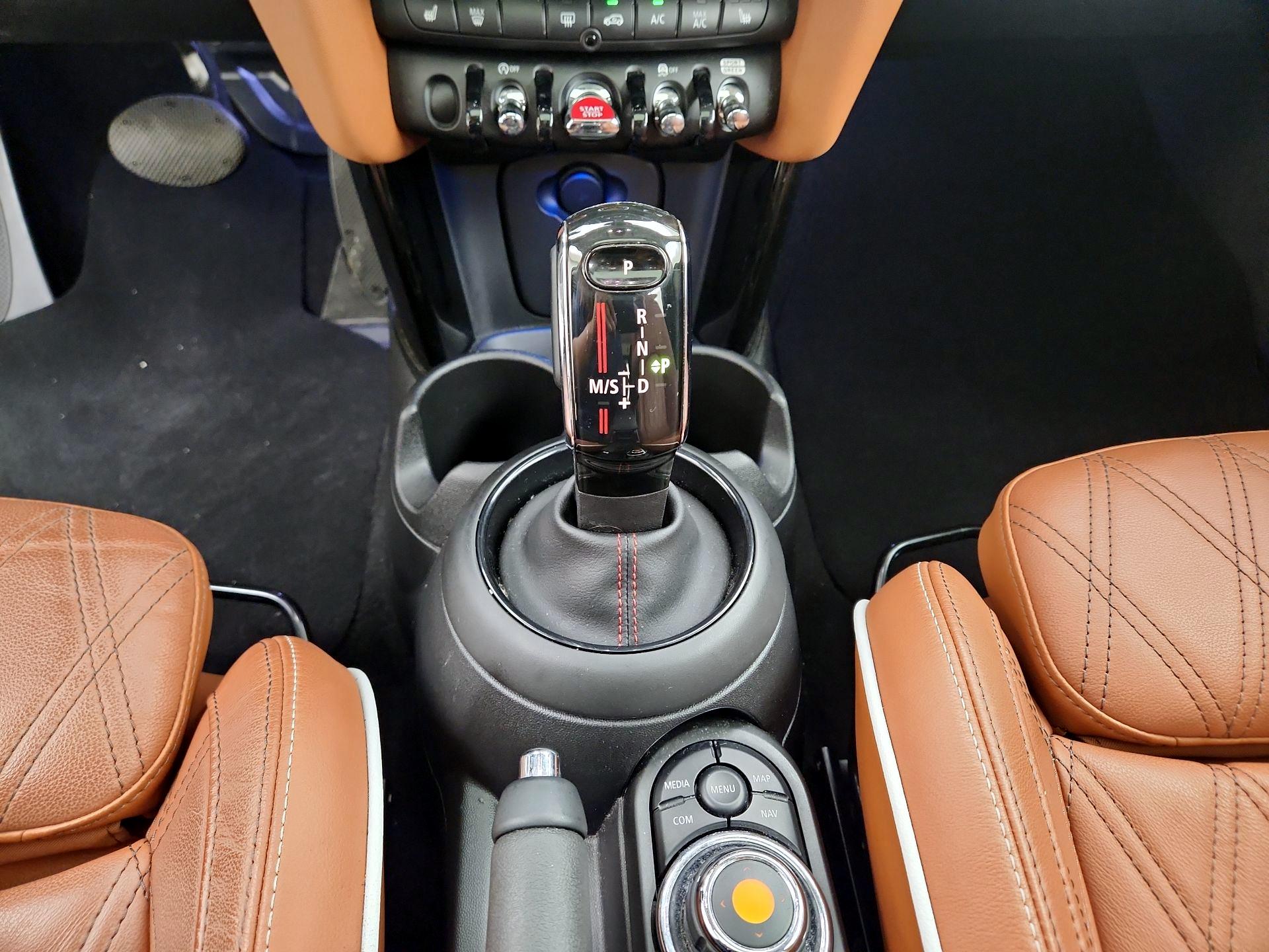 Thumbnail: 2021 MINI Cooper Hardtop - 18