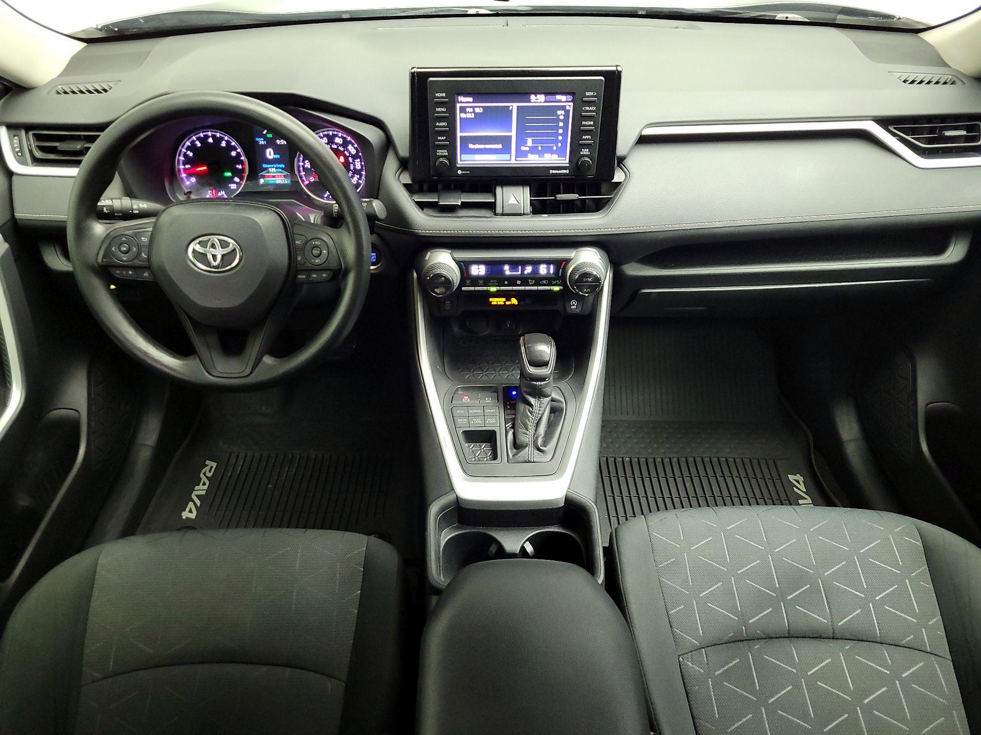 Thumbnail: 2021 Toyota RAV4 - 9