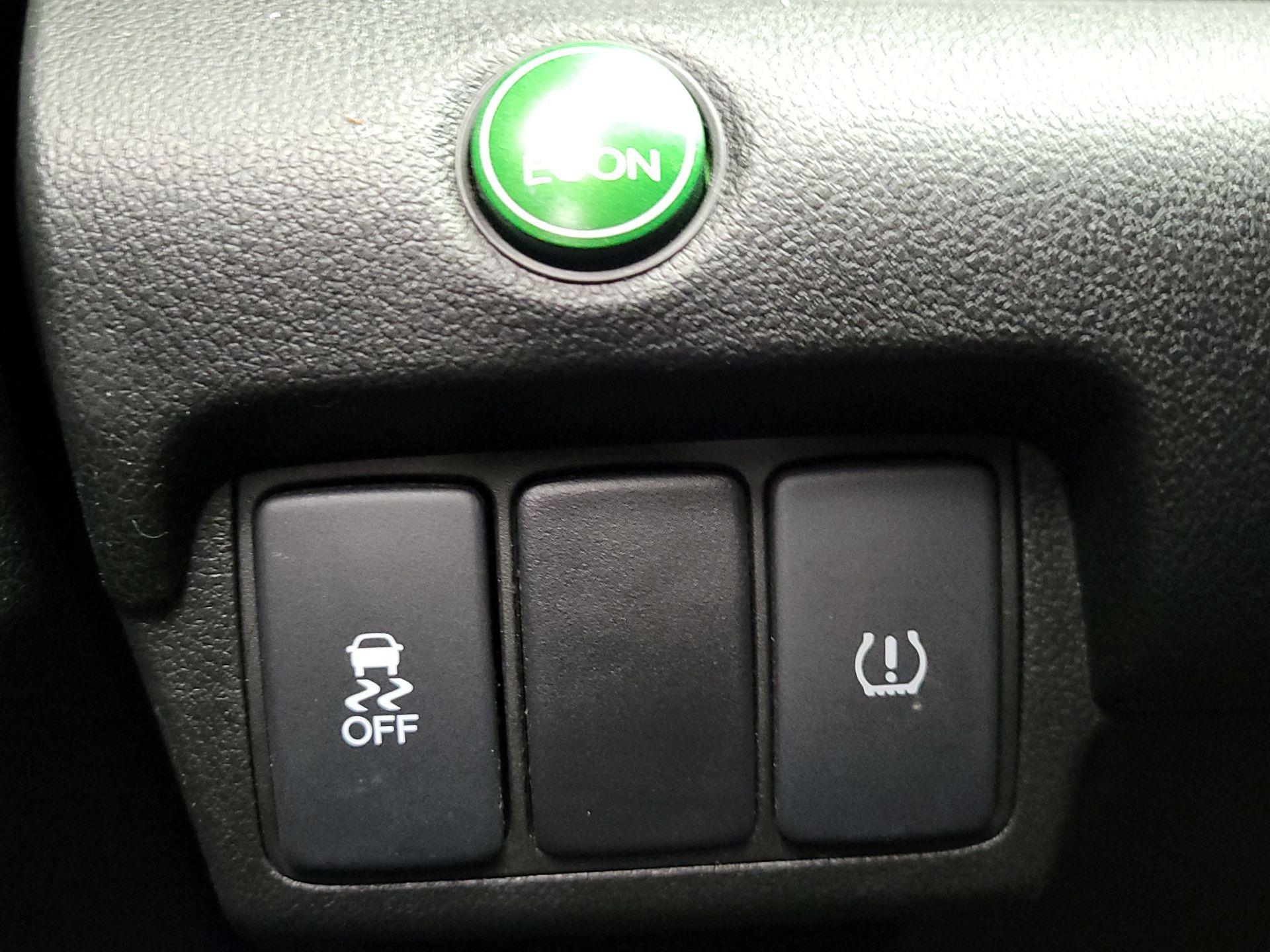 Thumbnail: 2015 Honda CR-V - 13