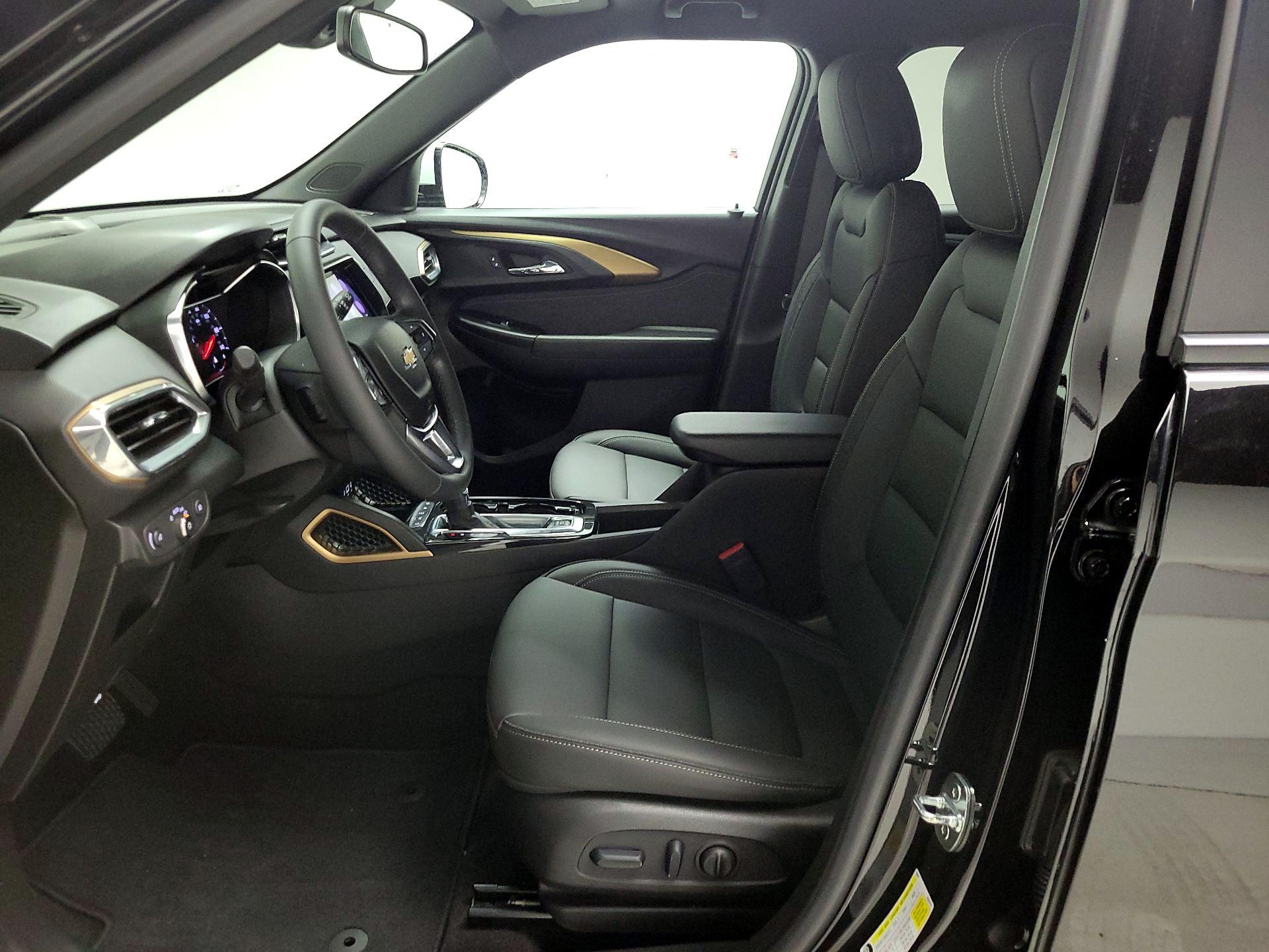 Thumbnail: 2023 Chevrolet TrailBlazer - 11