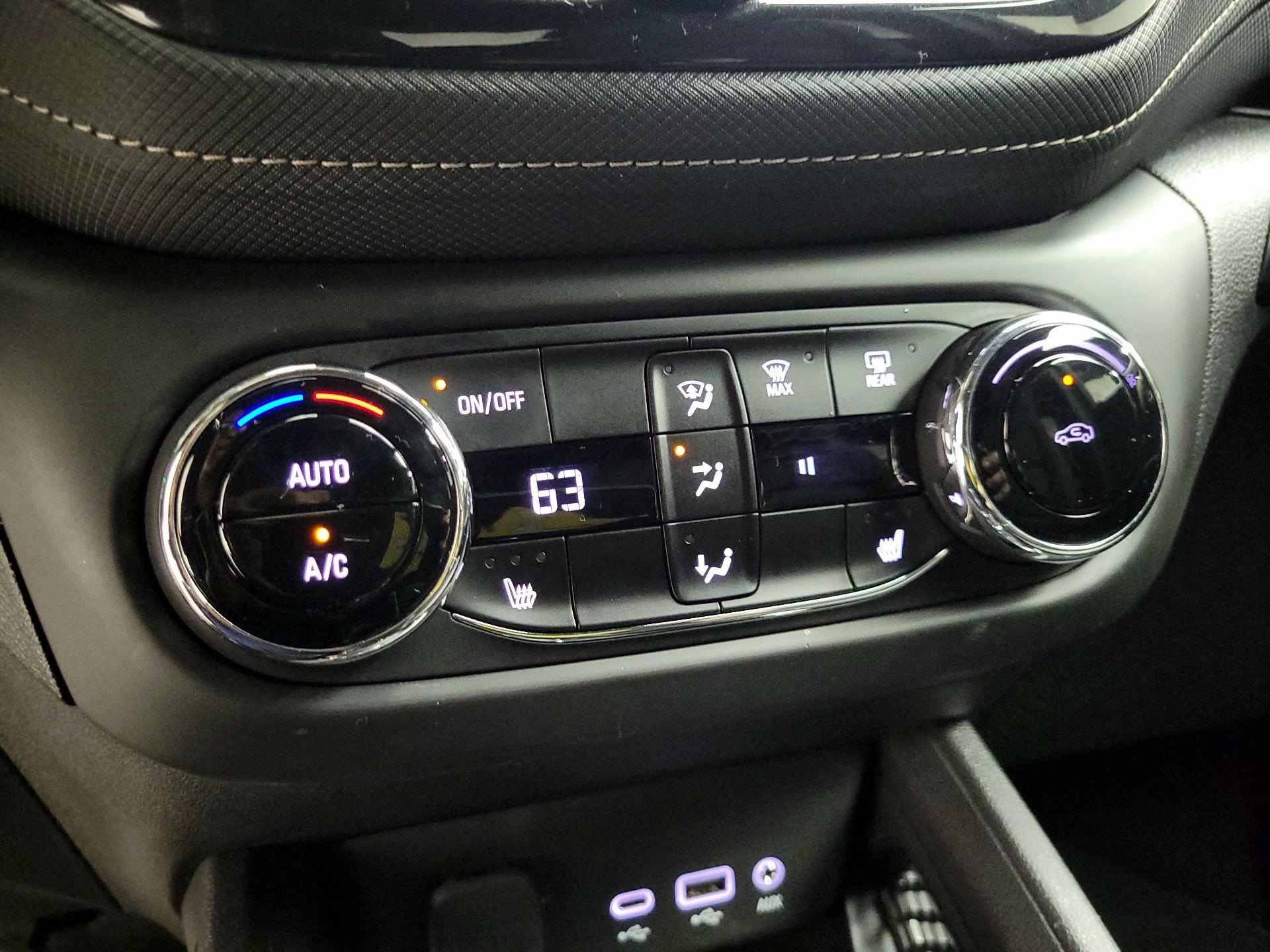 Thumbnail: 2023 Chevrolet TrailBlazer - 16