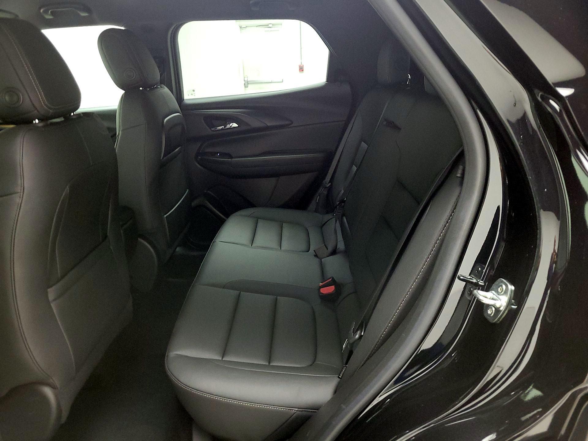 Thumbnail: 2023 Chevrolet TrailBlazer - 19