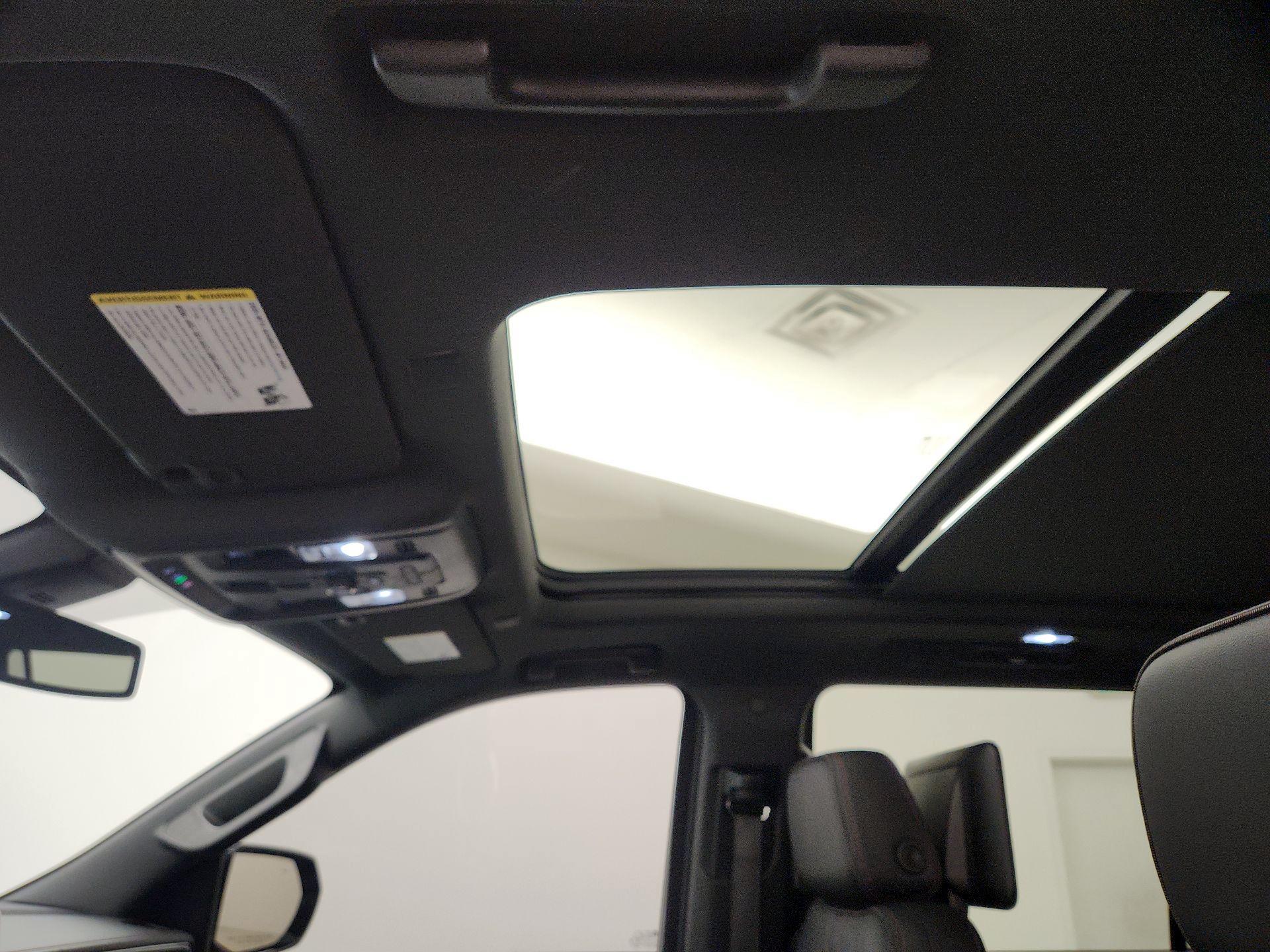 Thumbnail: 2021 Chevrolet Suburban - 20
