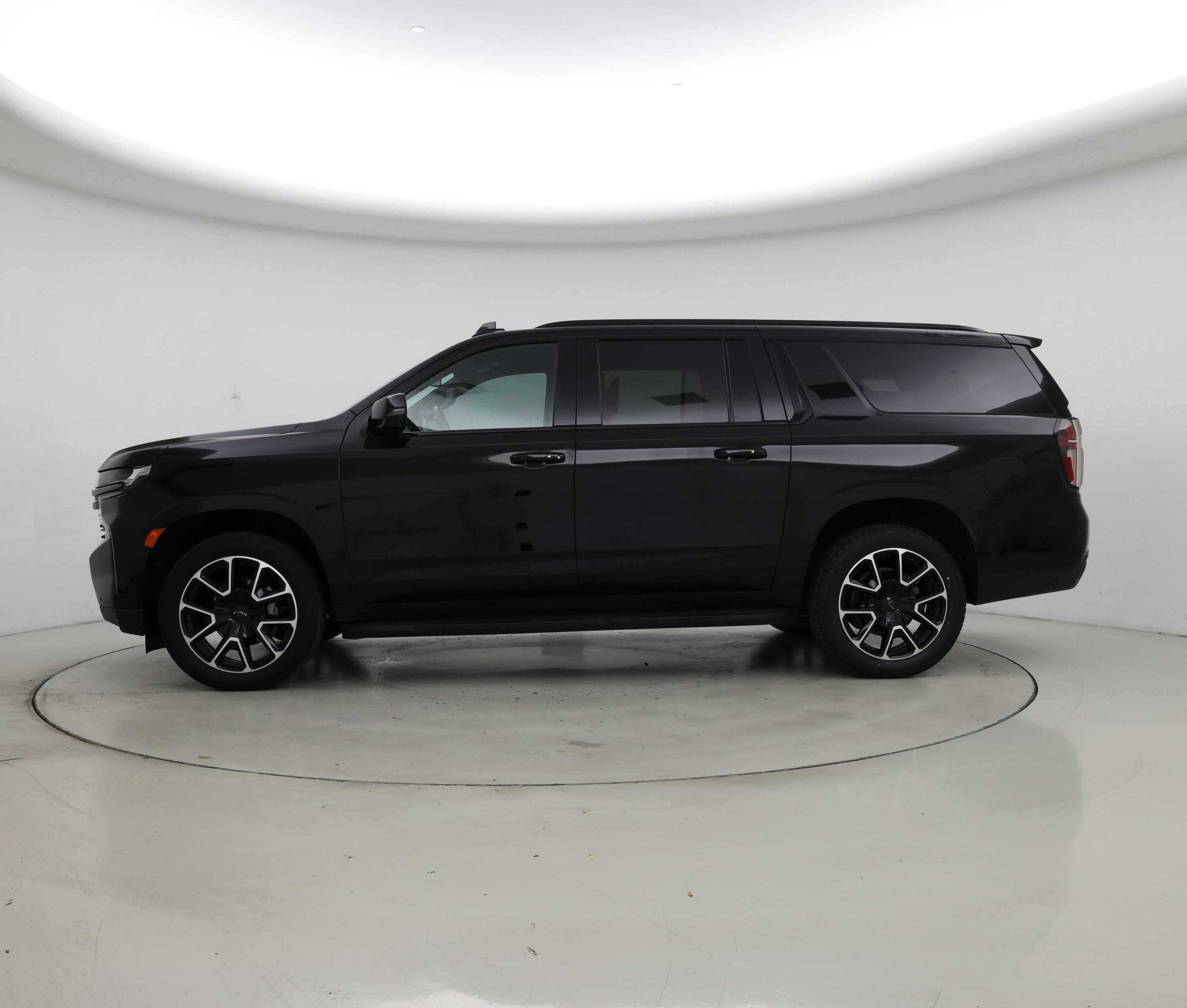Thumbnail: 2021 Chevrolet Suburban - 3