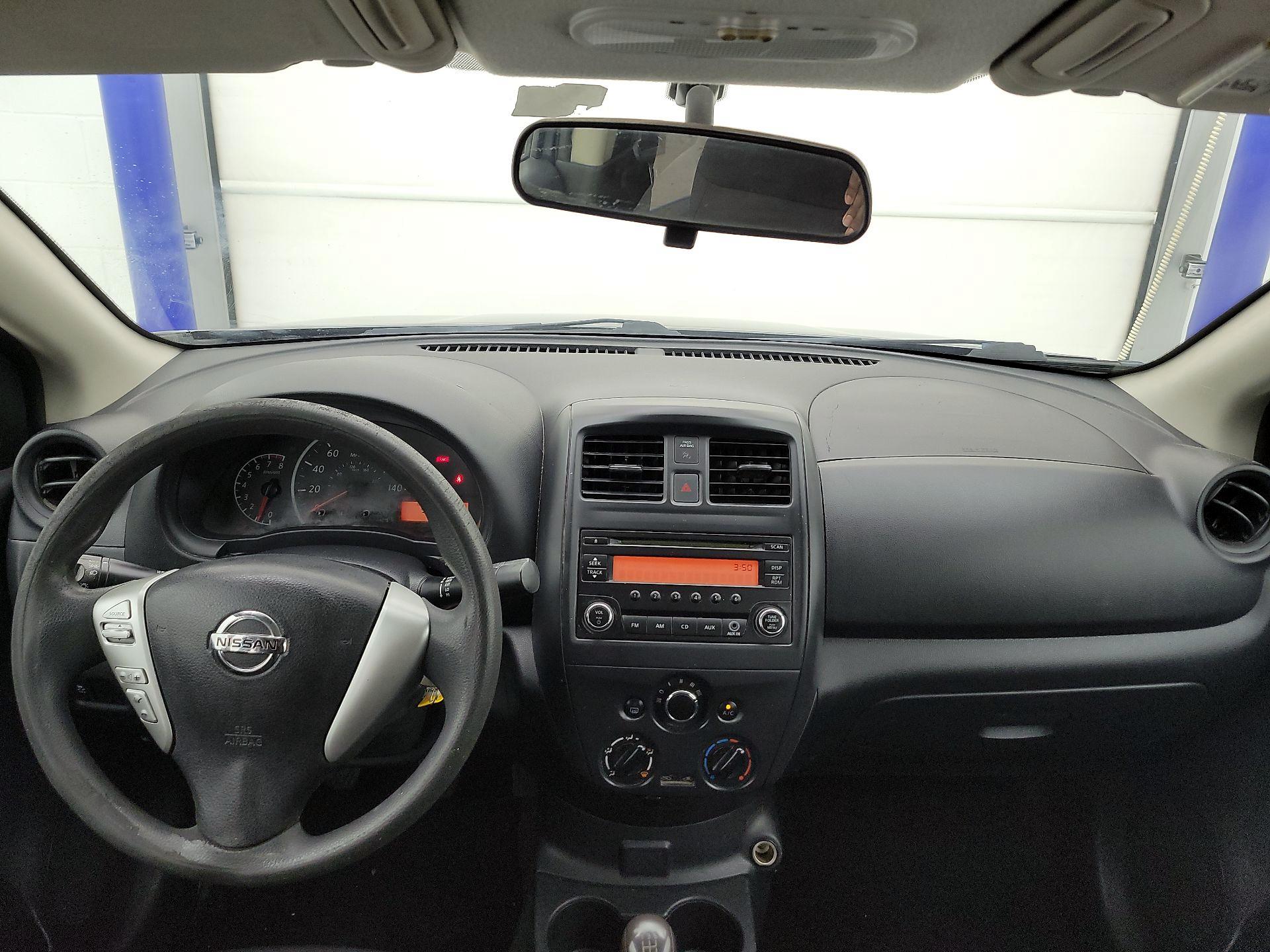 Thumbnail: 2018 Nissan Versa - 9