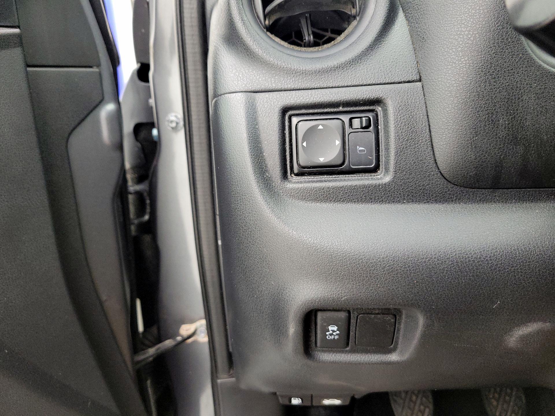 Thumbnail: 2018 Nissan Versa - 13