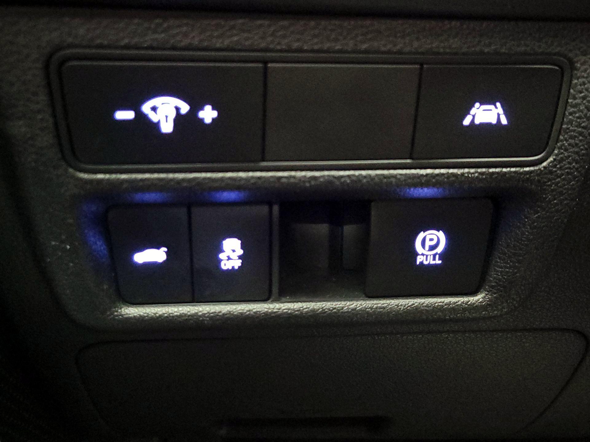 Thumbnail: 2023 Hyundai Sonata - 13