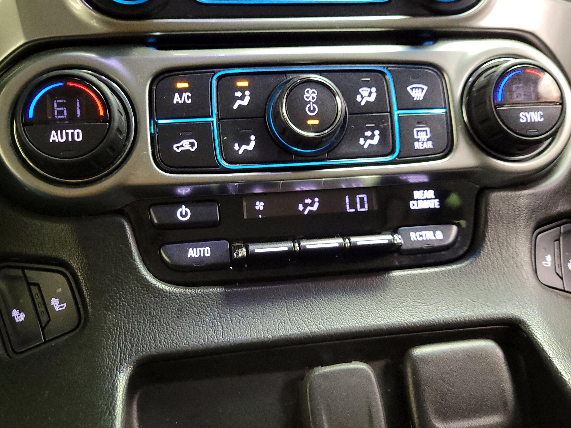 Thumbnail: 2018 Chevrolet Tahoe - 17