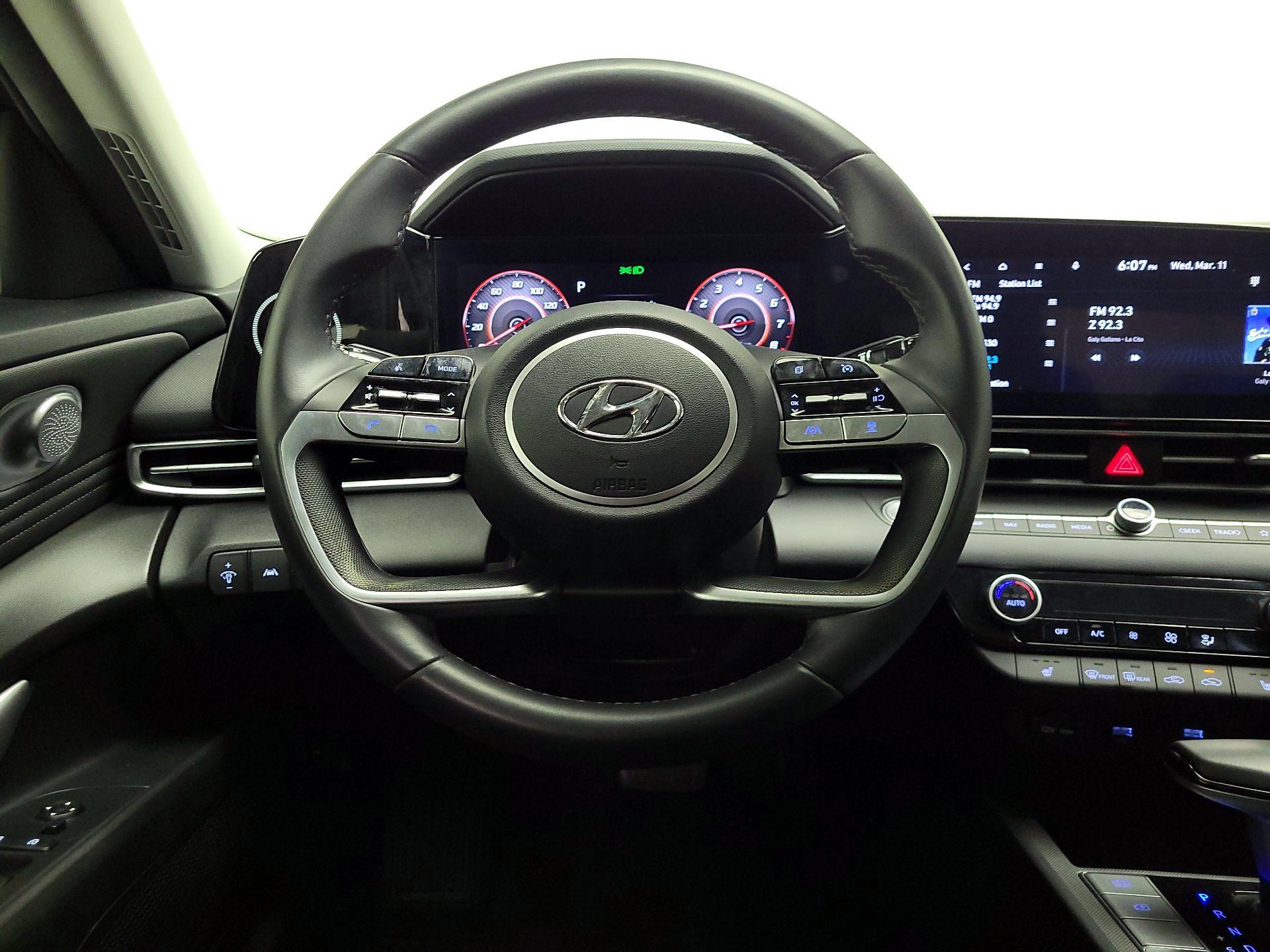 Thumbnail: 2023 Hyundai Elantra - 10