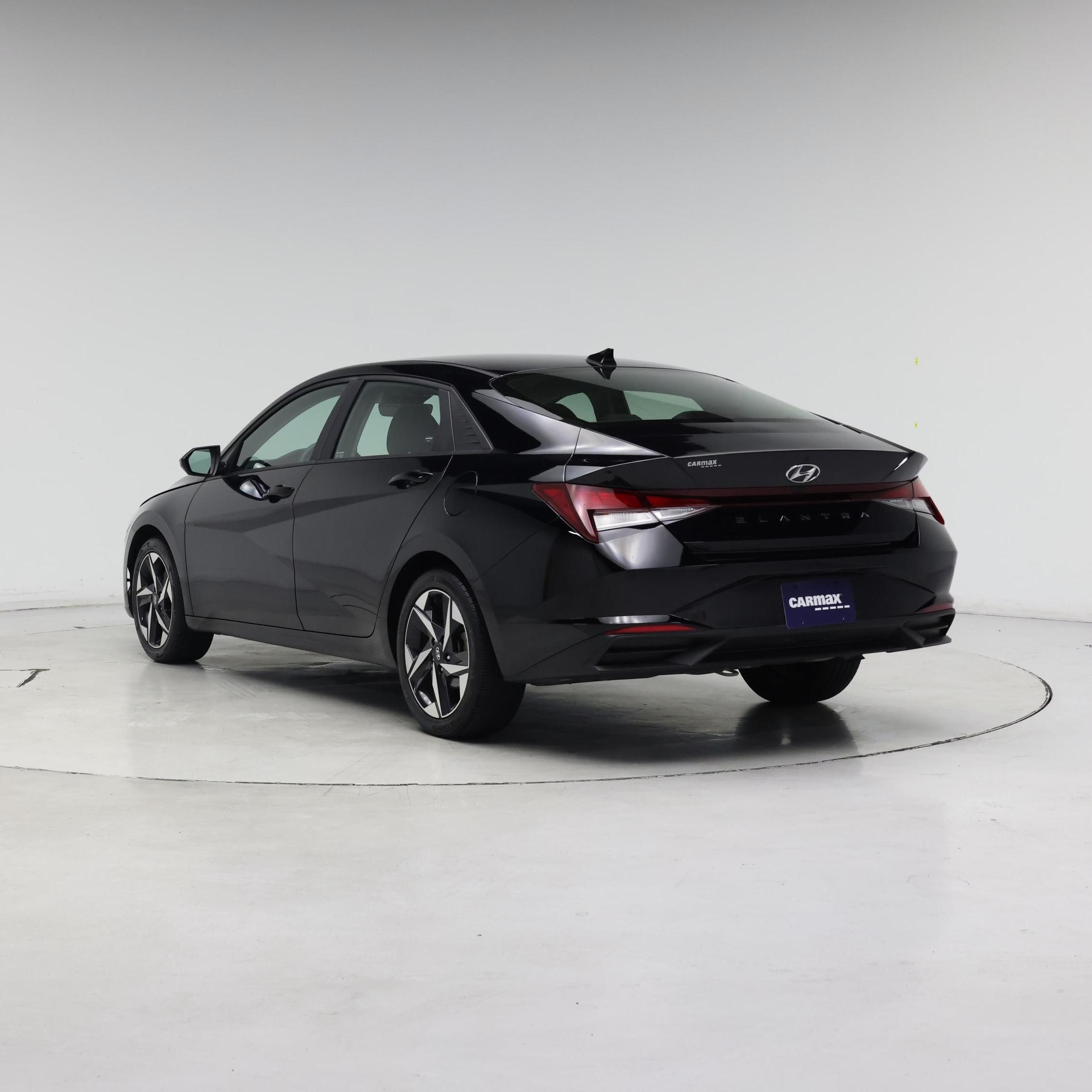 Thumbnail: 2023 Hyundai Elantra - 2