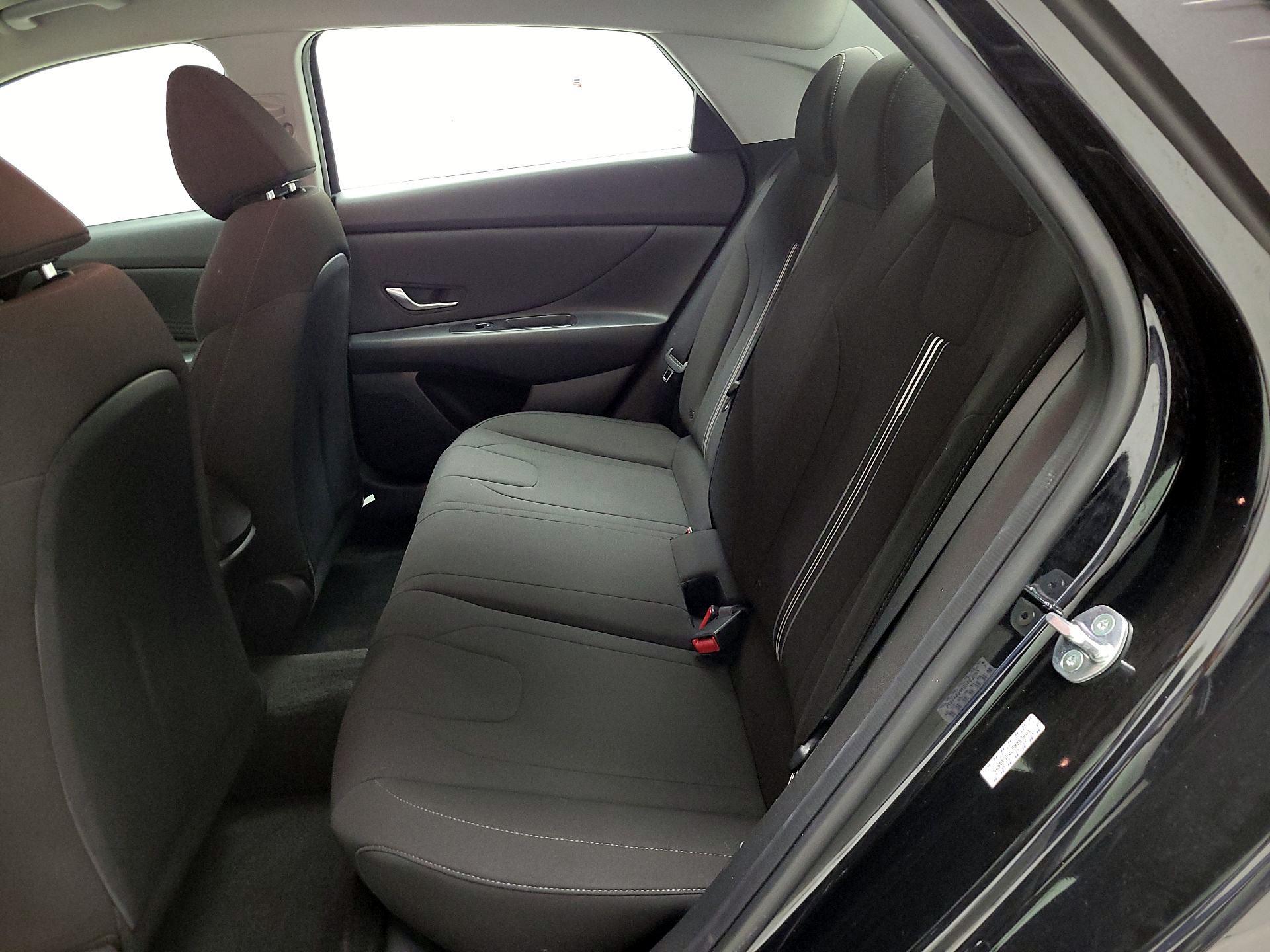 Thumbnail: 2023 Hyundai Elantra - 20