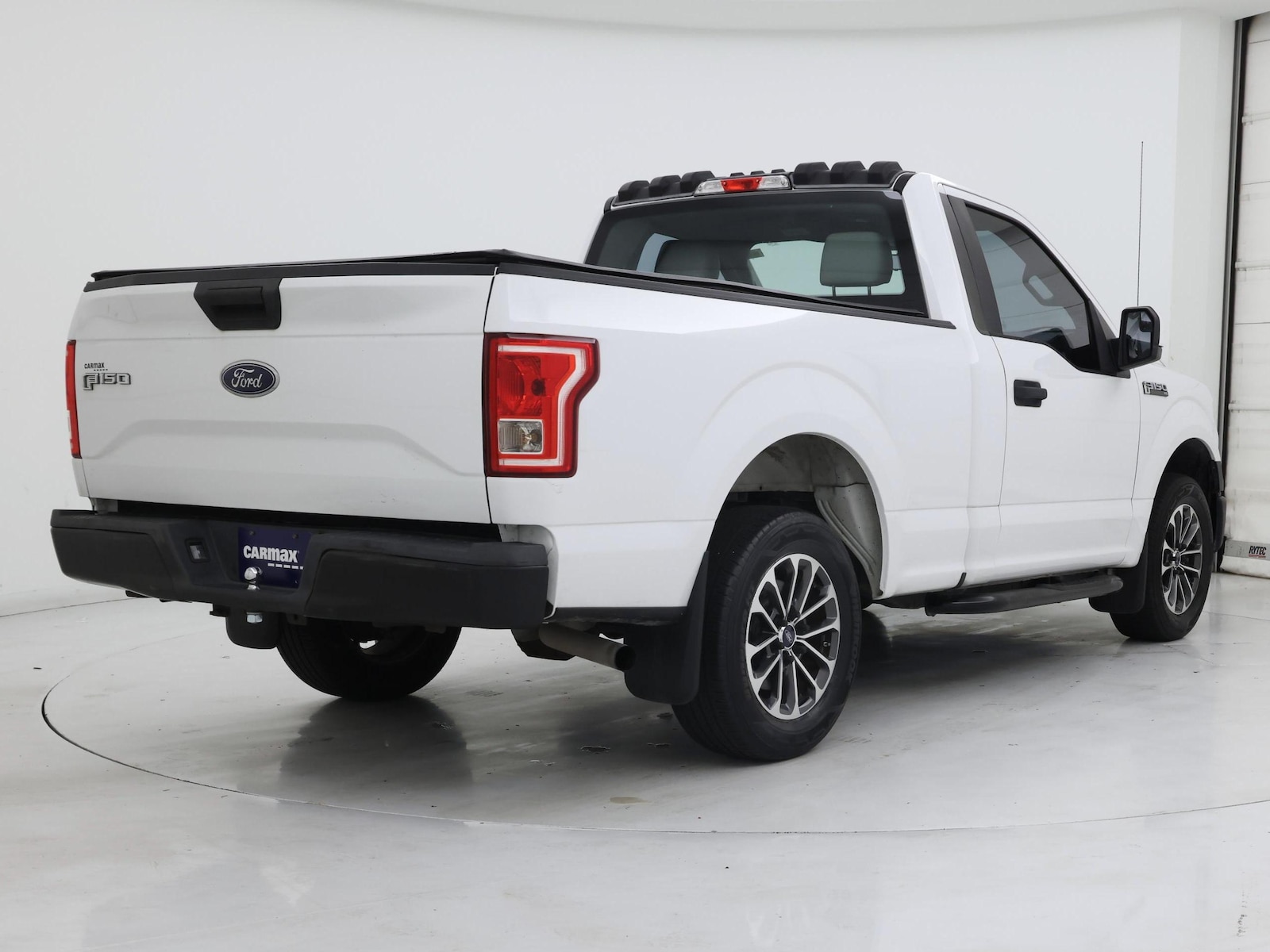 2017 Ford F-150 XL - Photo 9