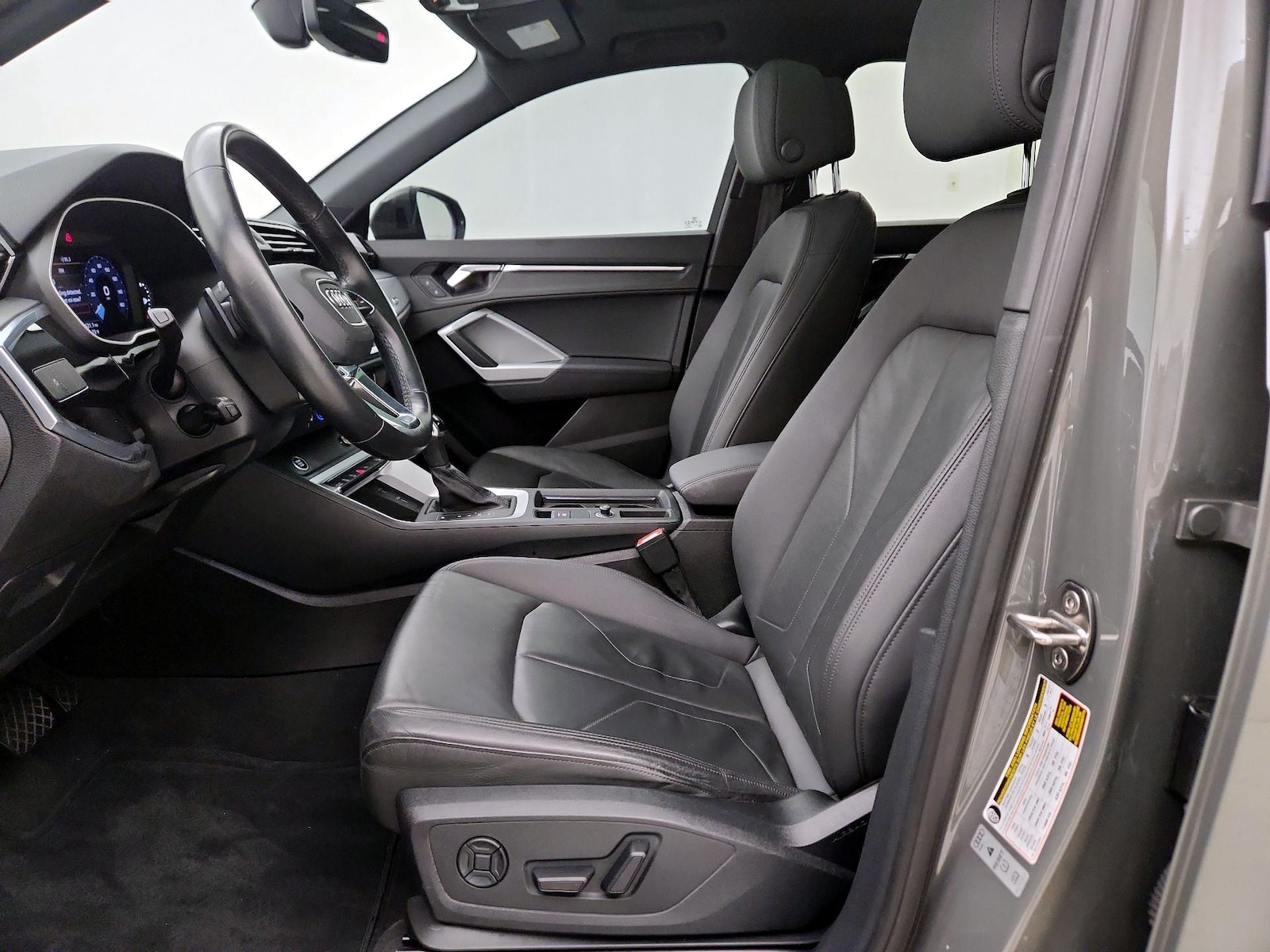 2021 Audi Q3 S Line Premium - Photo 12