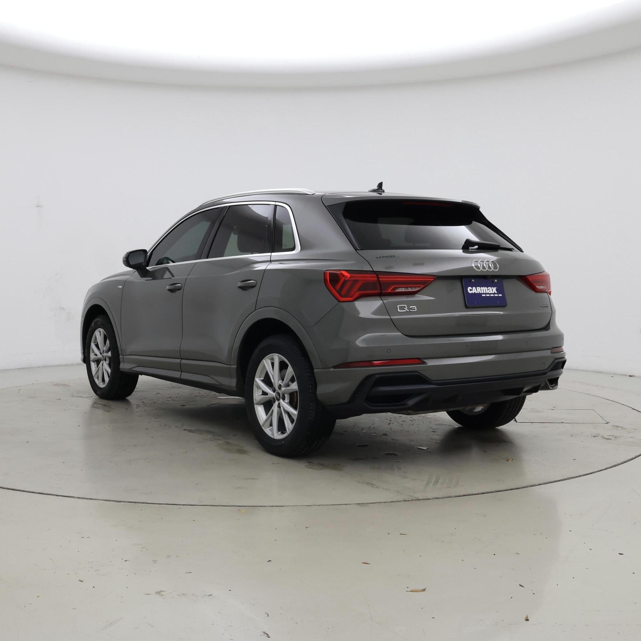 Thumbnail: 2021 Audi Q3 - 2