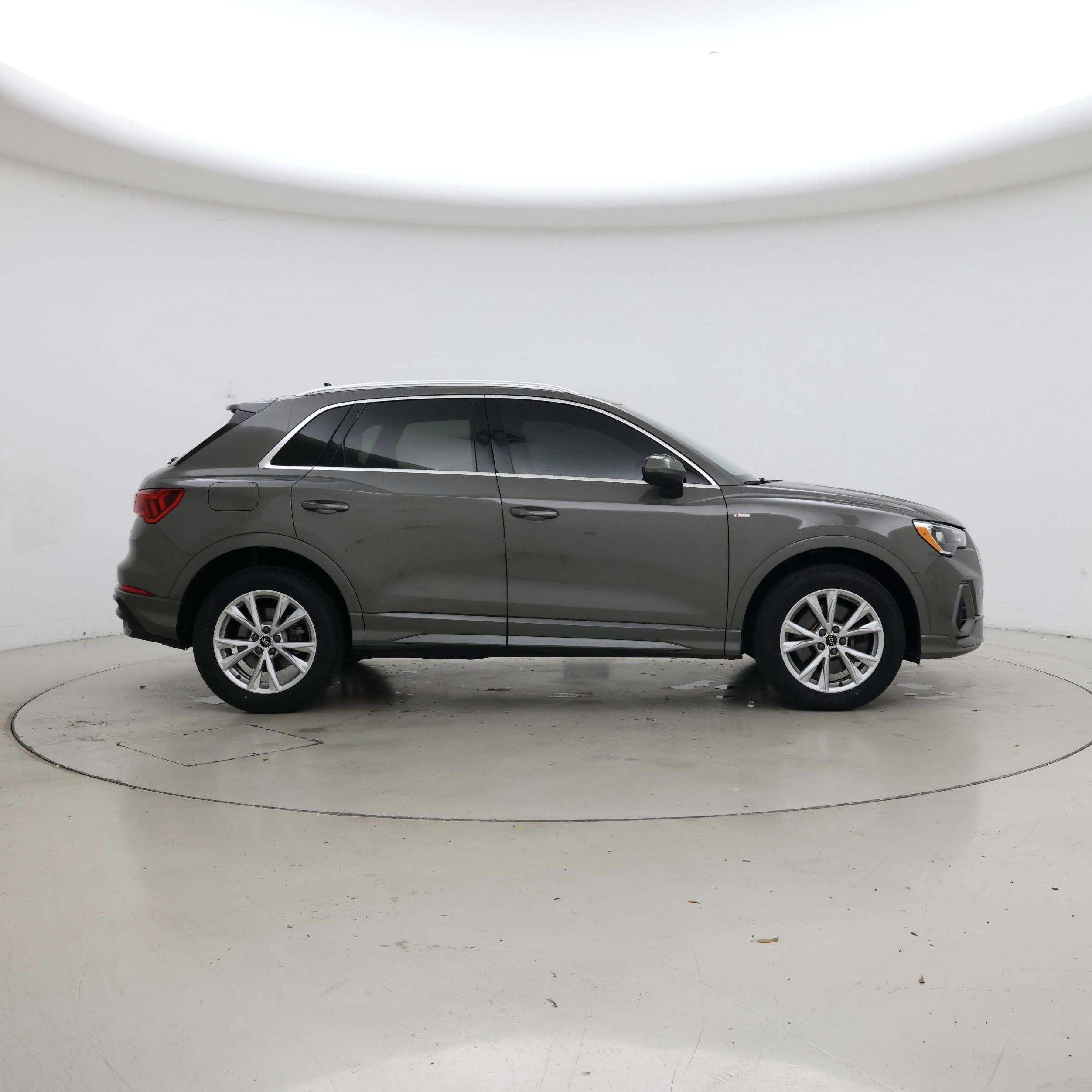 Thumbnail: 2021 Audi Q3 - 7