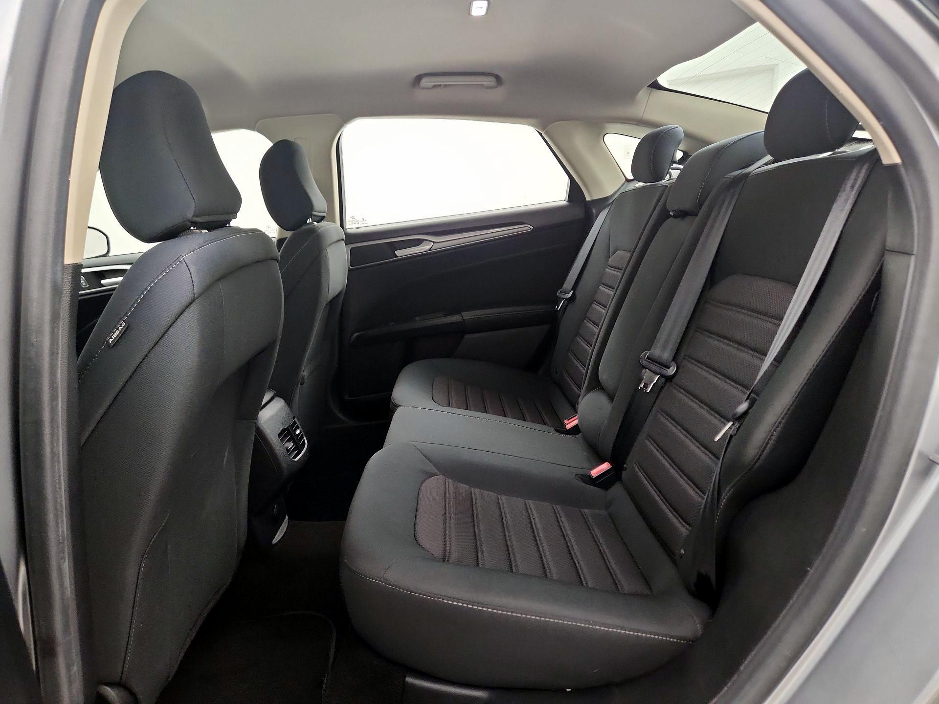 Thumbnail: 2020 Ford Fusion - 18