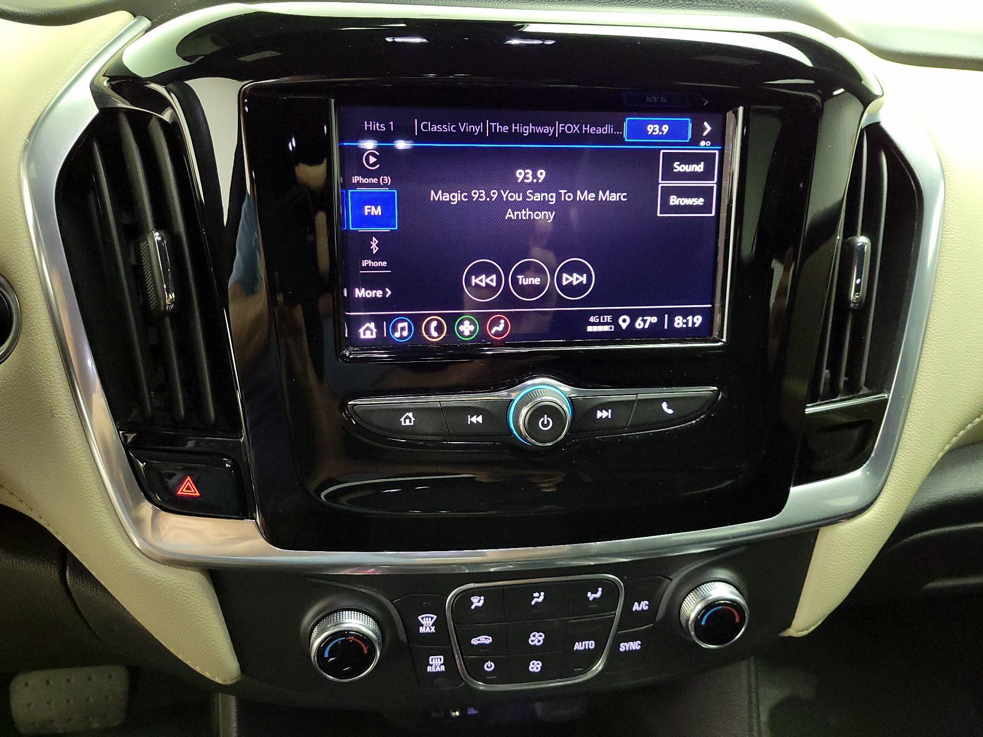 Thumbnail: 2022 Chevrolet Traverse - 16