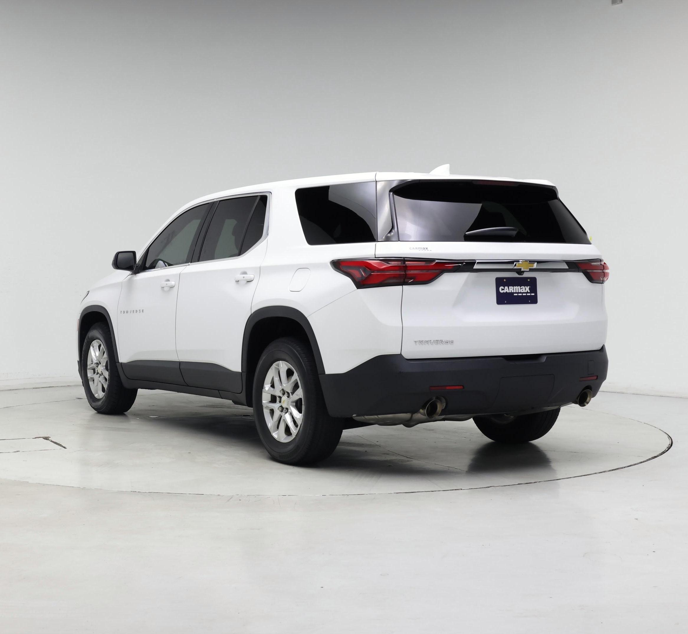 Thumbnail: 2022 Chevrolet Traverse - 2