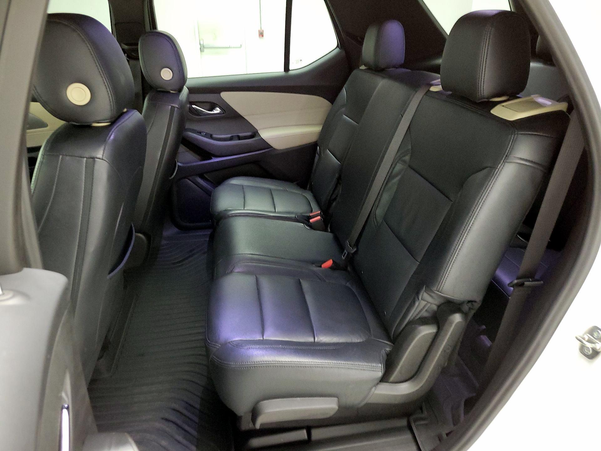 Thumbnail: 2022 Chevrolet Traverse - 20