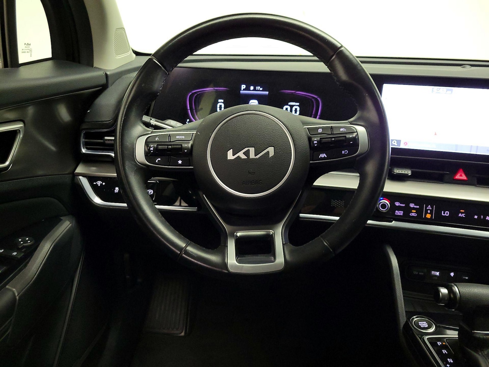 2023 Kia Sportage EX - Photo 11