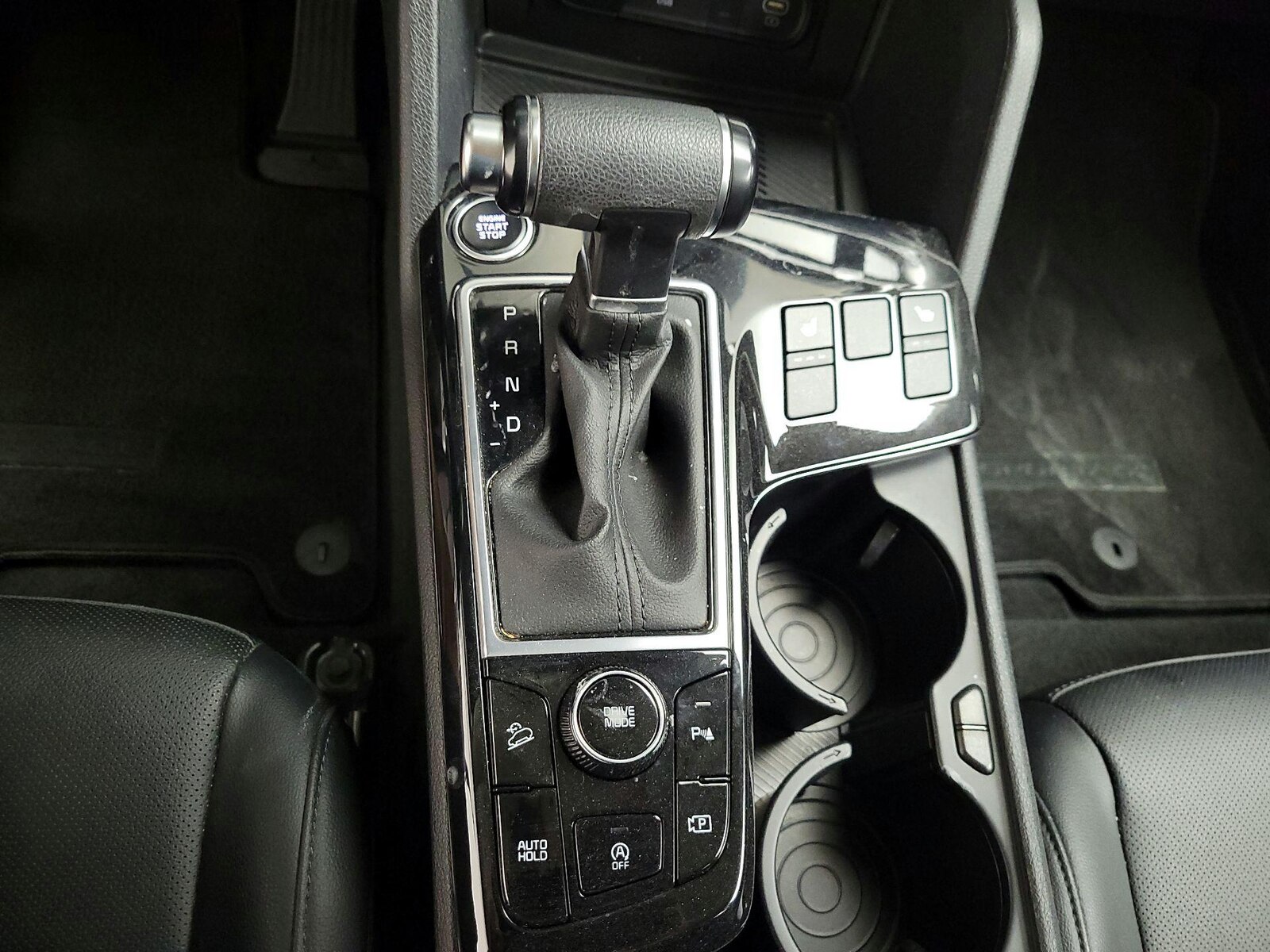 2023 Kia Sportage EX - Photo 19