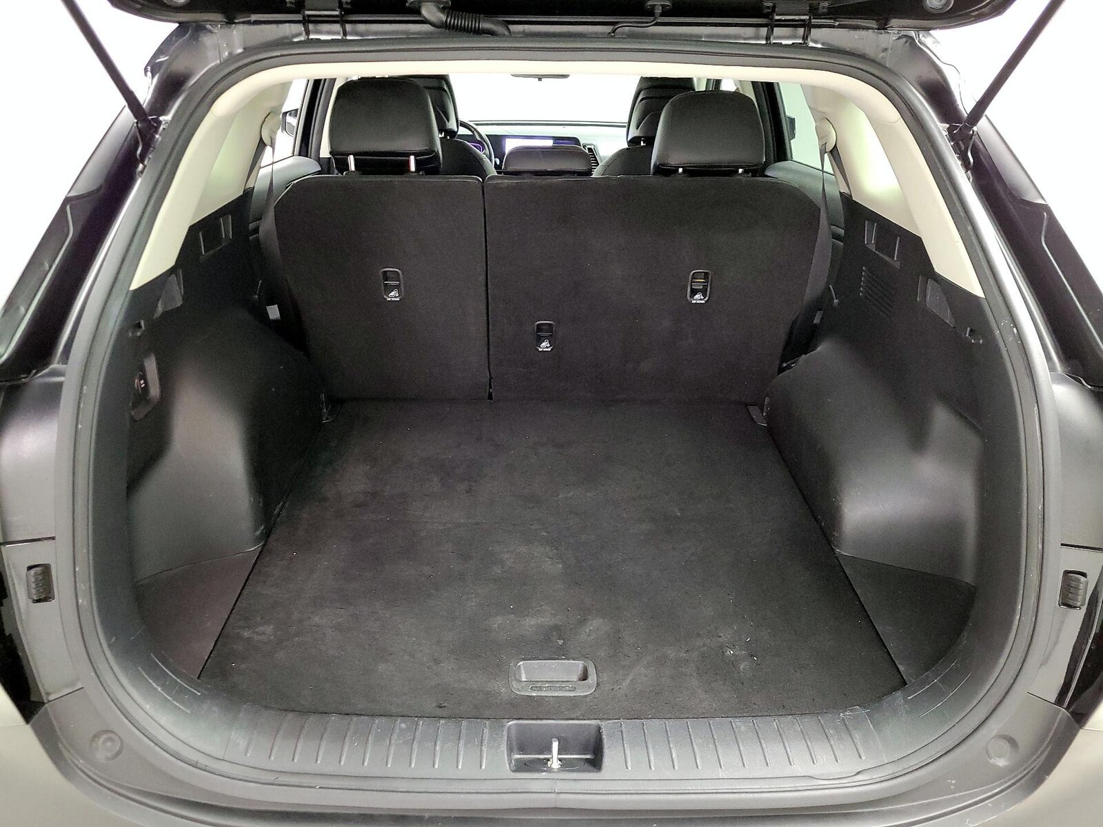 2023 Kia Sportage EX - Photo 22